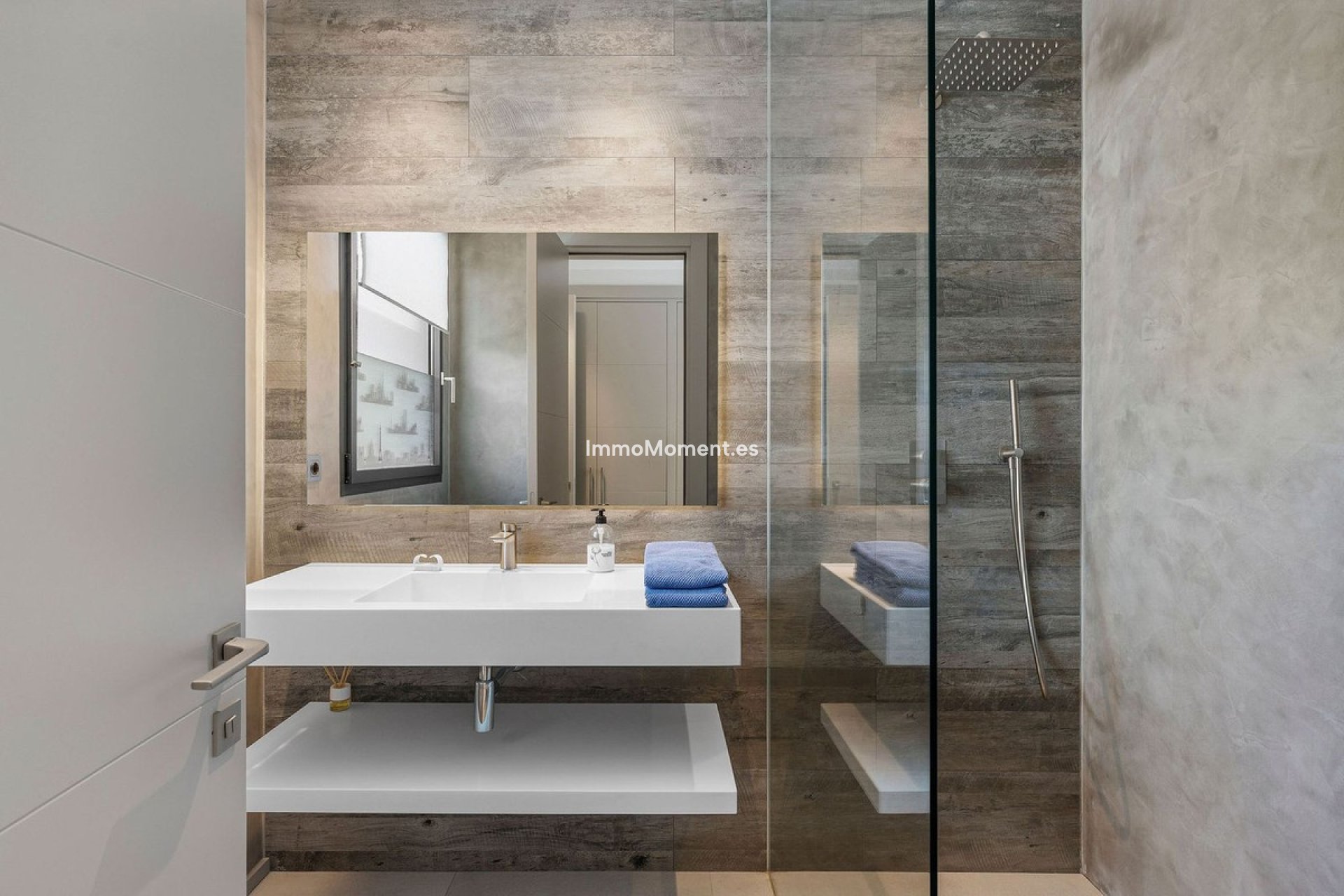 Resale - Villa - Marbella - Nueva Andalucía