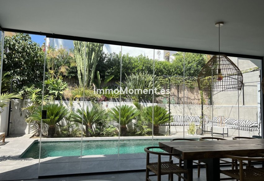 Resale - Villa - Marbella - Nueva Andalucía