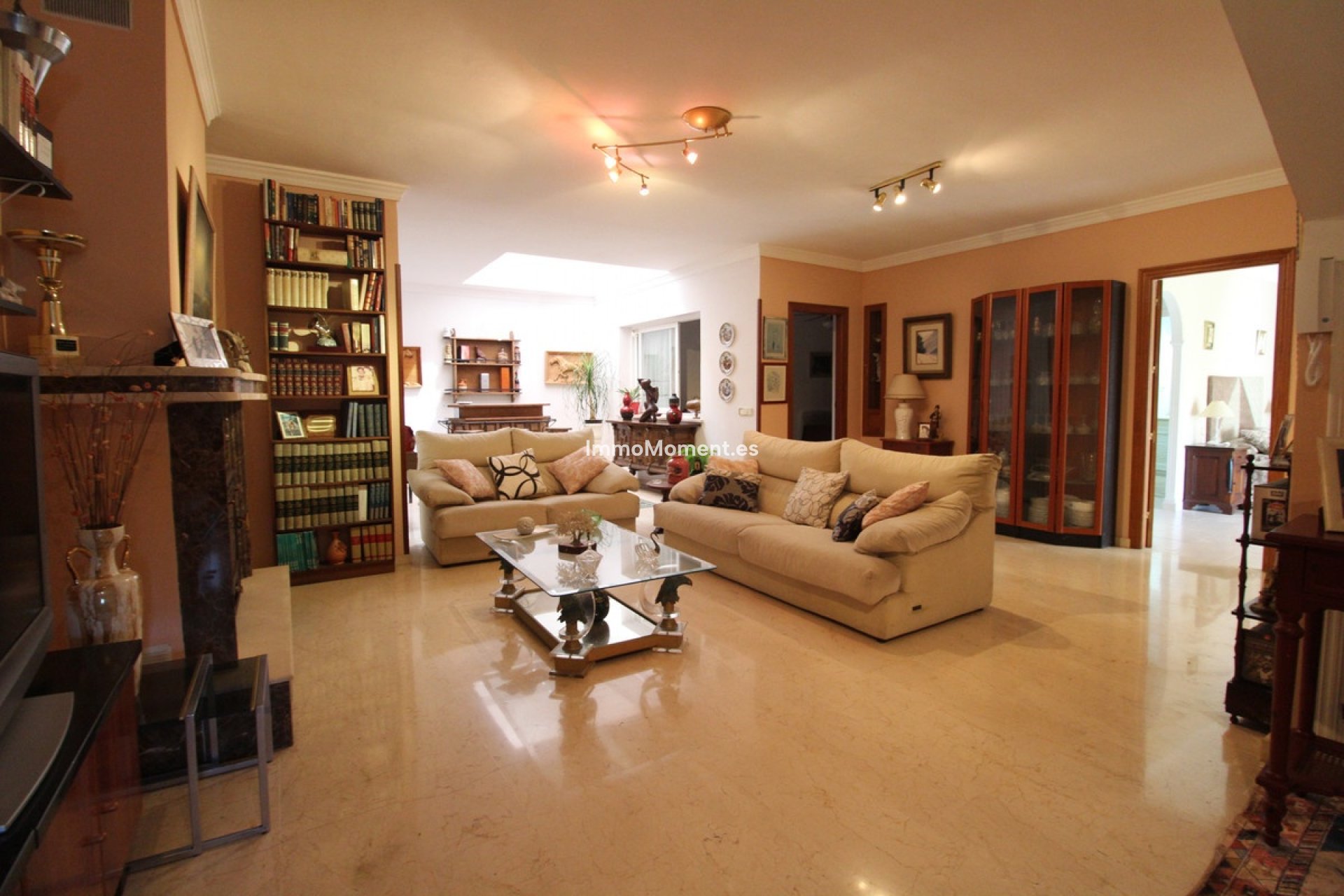 Resale - Villa - Marbella - Nueva Andalucía