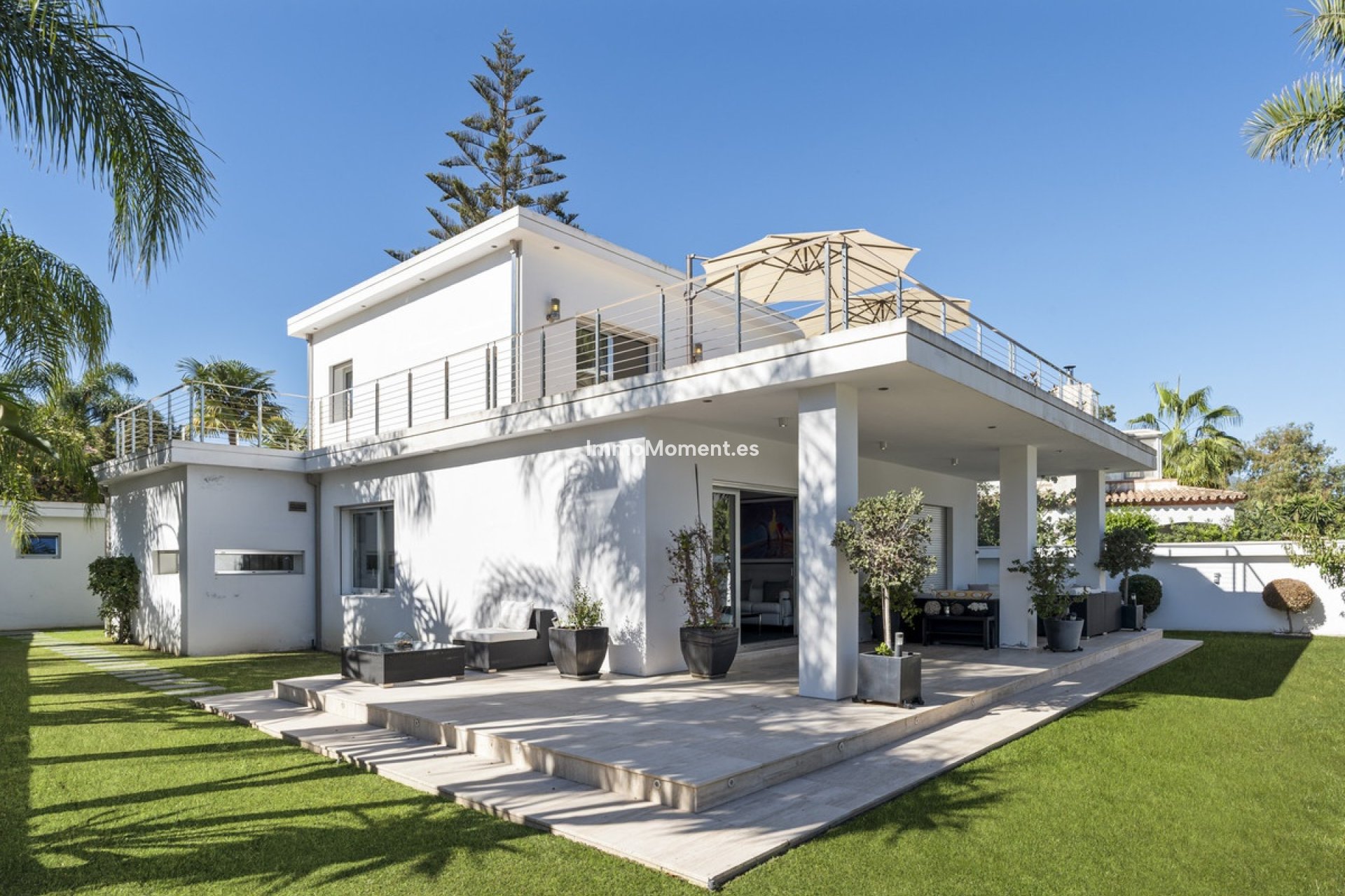 Resale - Villa - Marbella - Nueva Andalucía