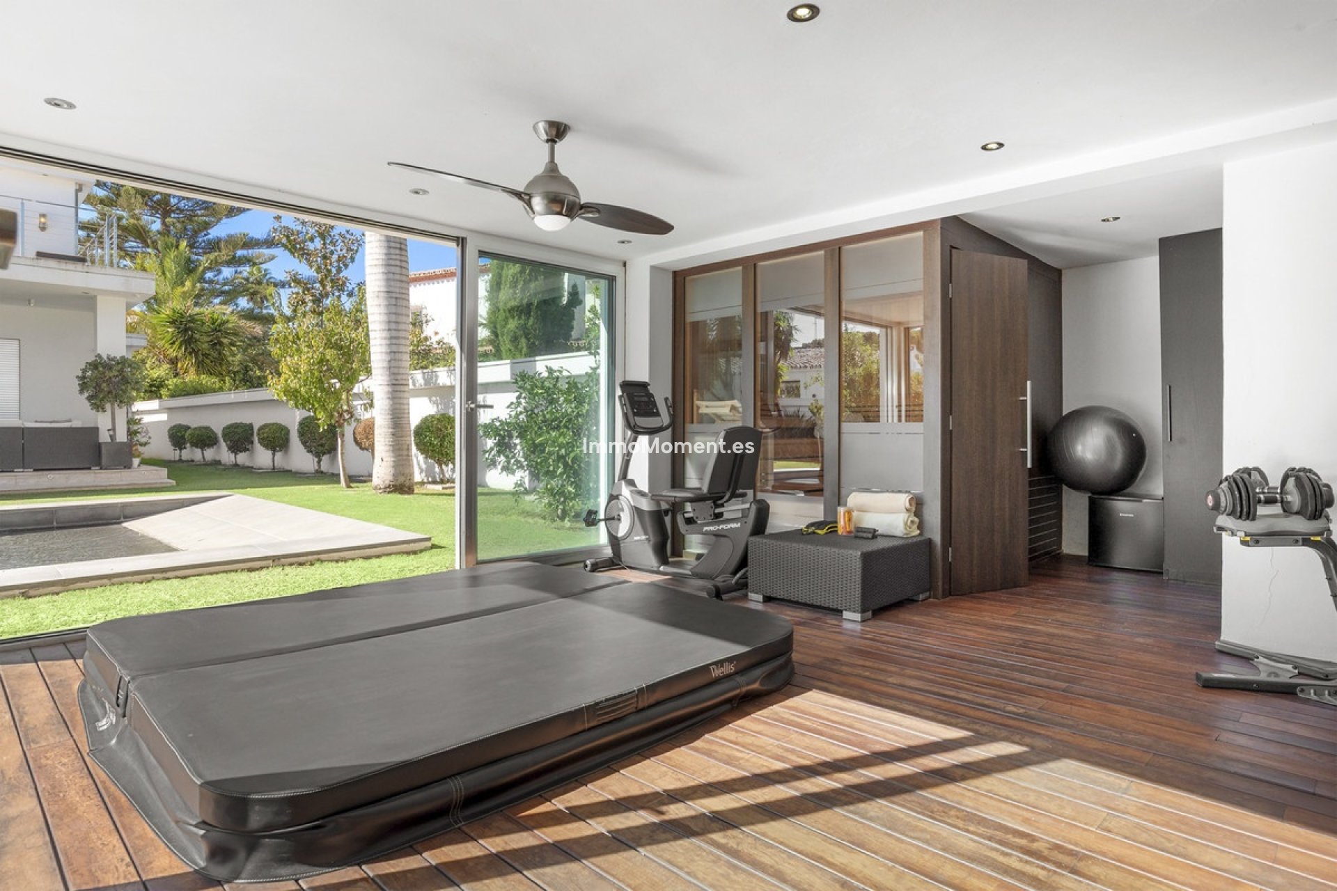 Resale - Villa - Marbella - Nueva Andalucía