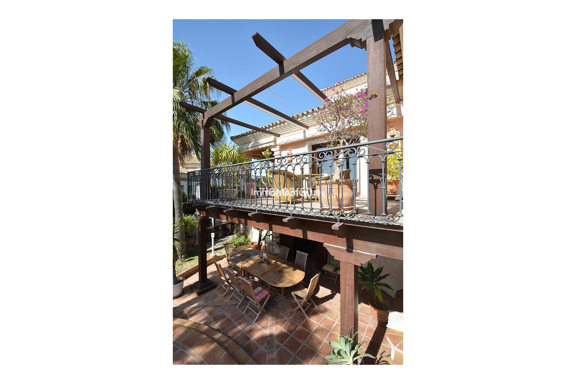 Resale - Villa - Marbella - Nueva Andalucía