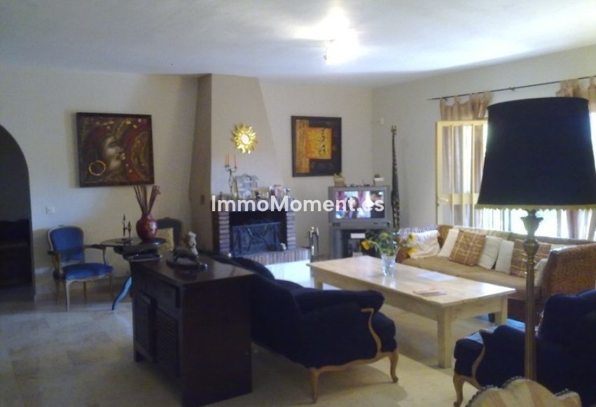 Resale - Villa - Marbella - Nueva Andalucía