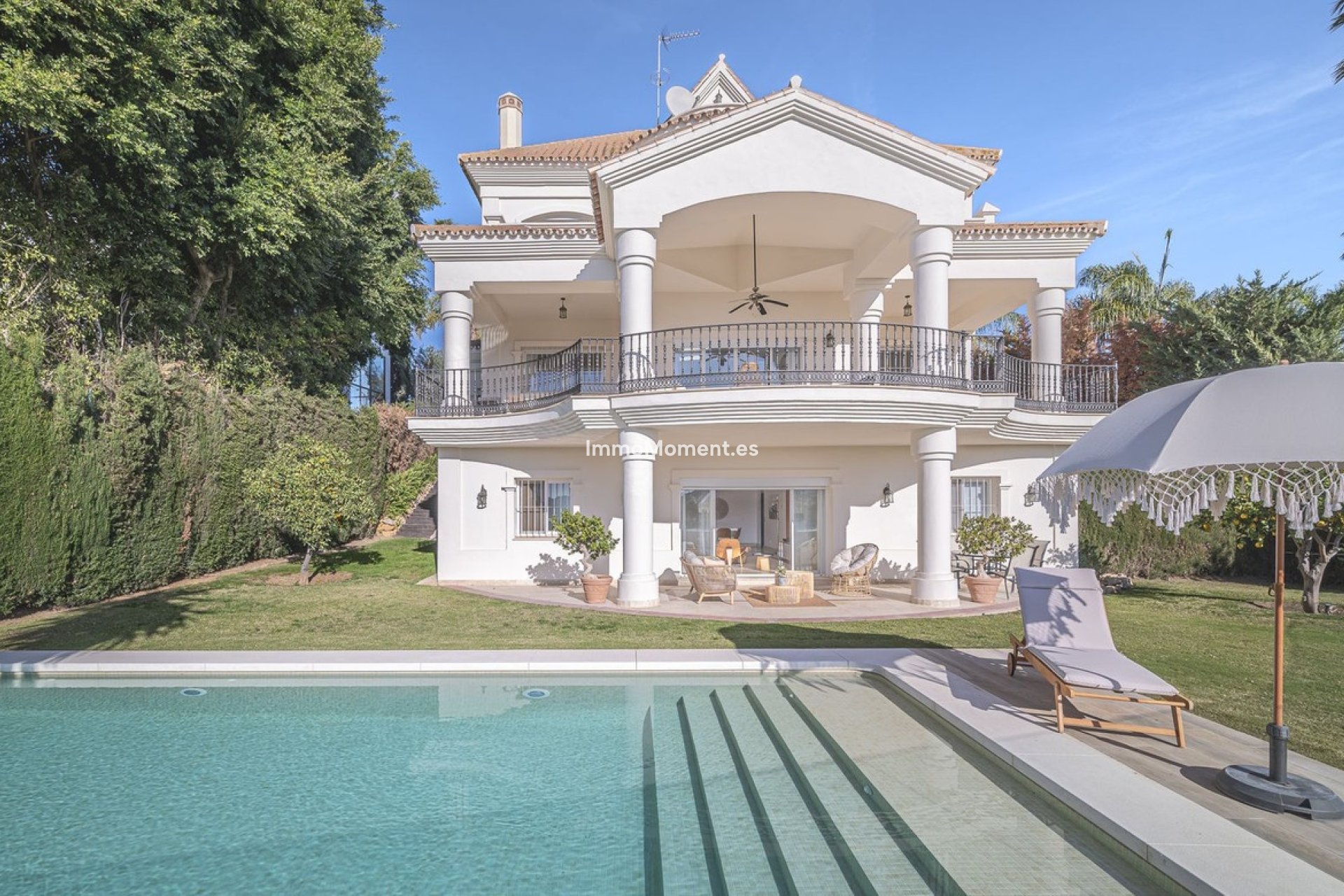 Resale - Villa - Marbella - Nueva Andalucía