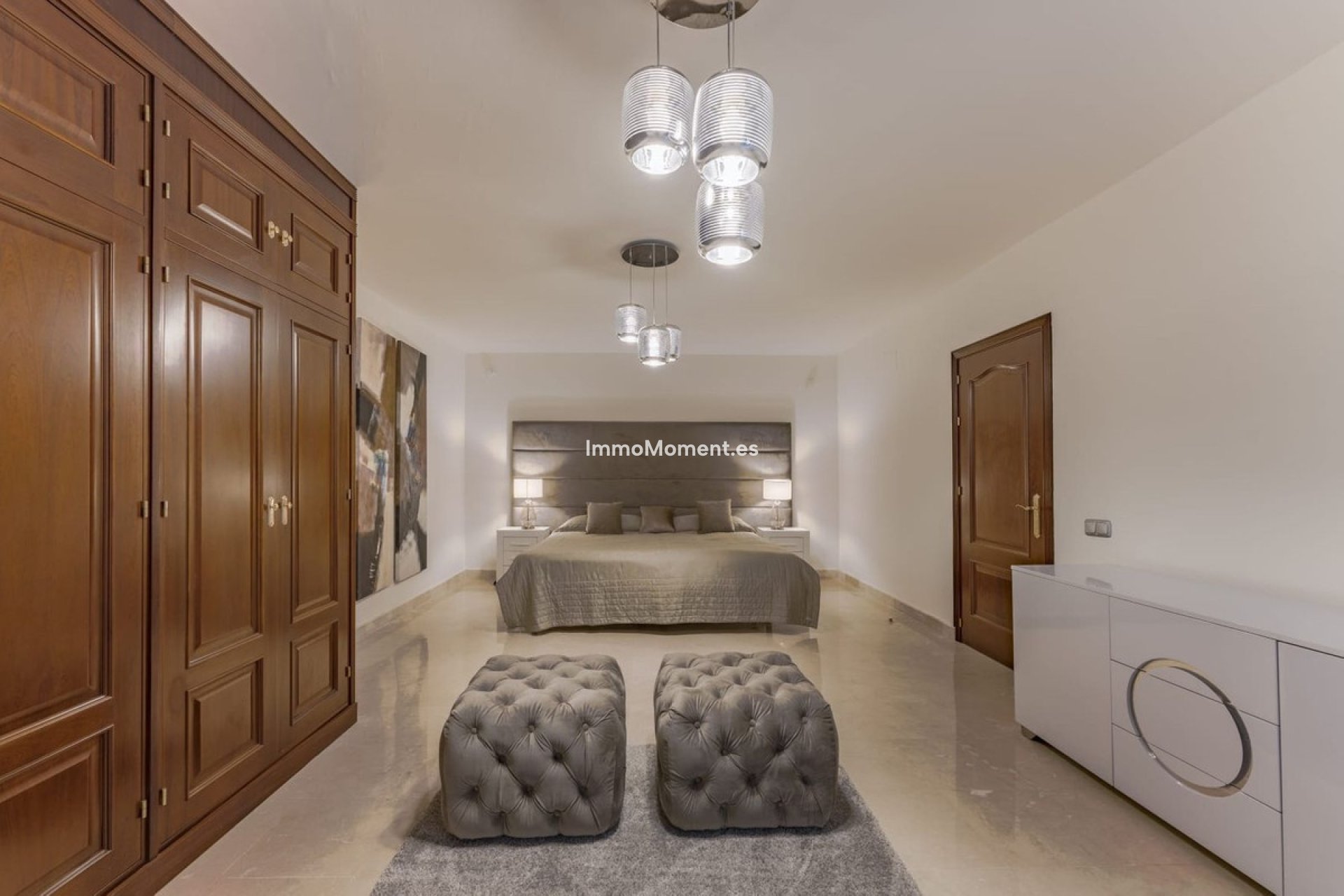 Resale - Villa - Marbella - Nueva Andalucía