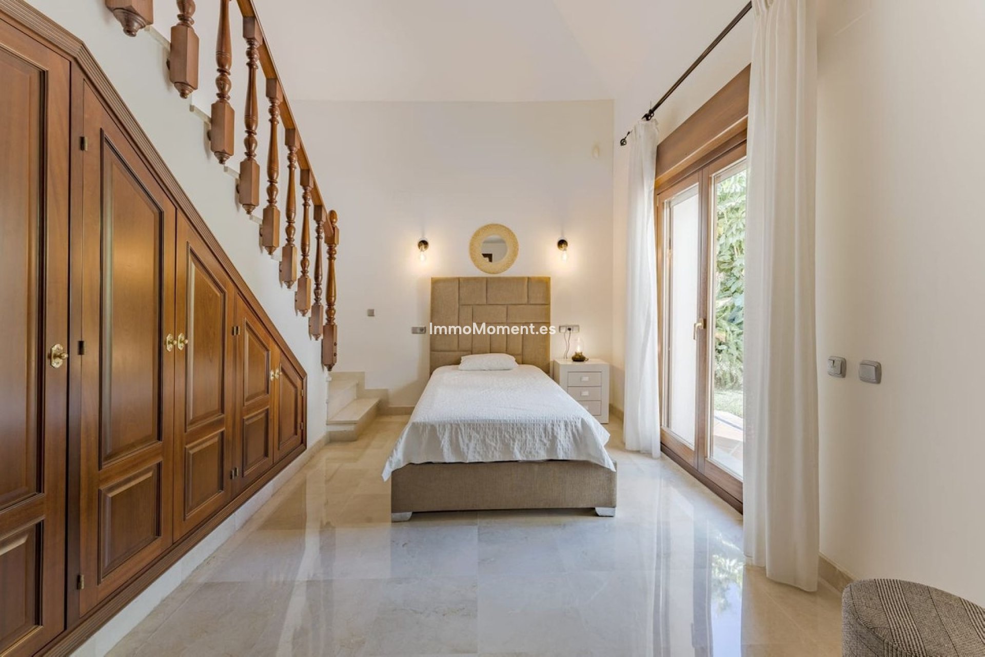 Resale - Villa - Marbella - Nueva Andalucía