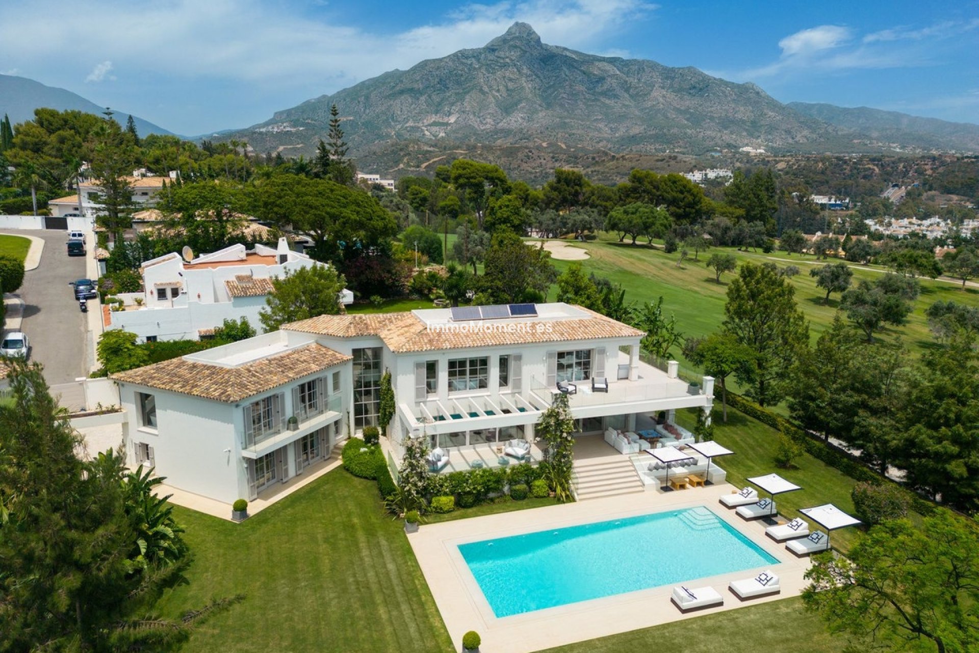 Resale - Villa - Marbella - Nueva Andalucía