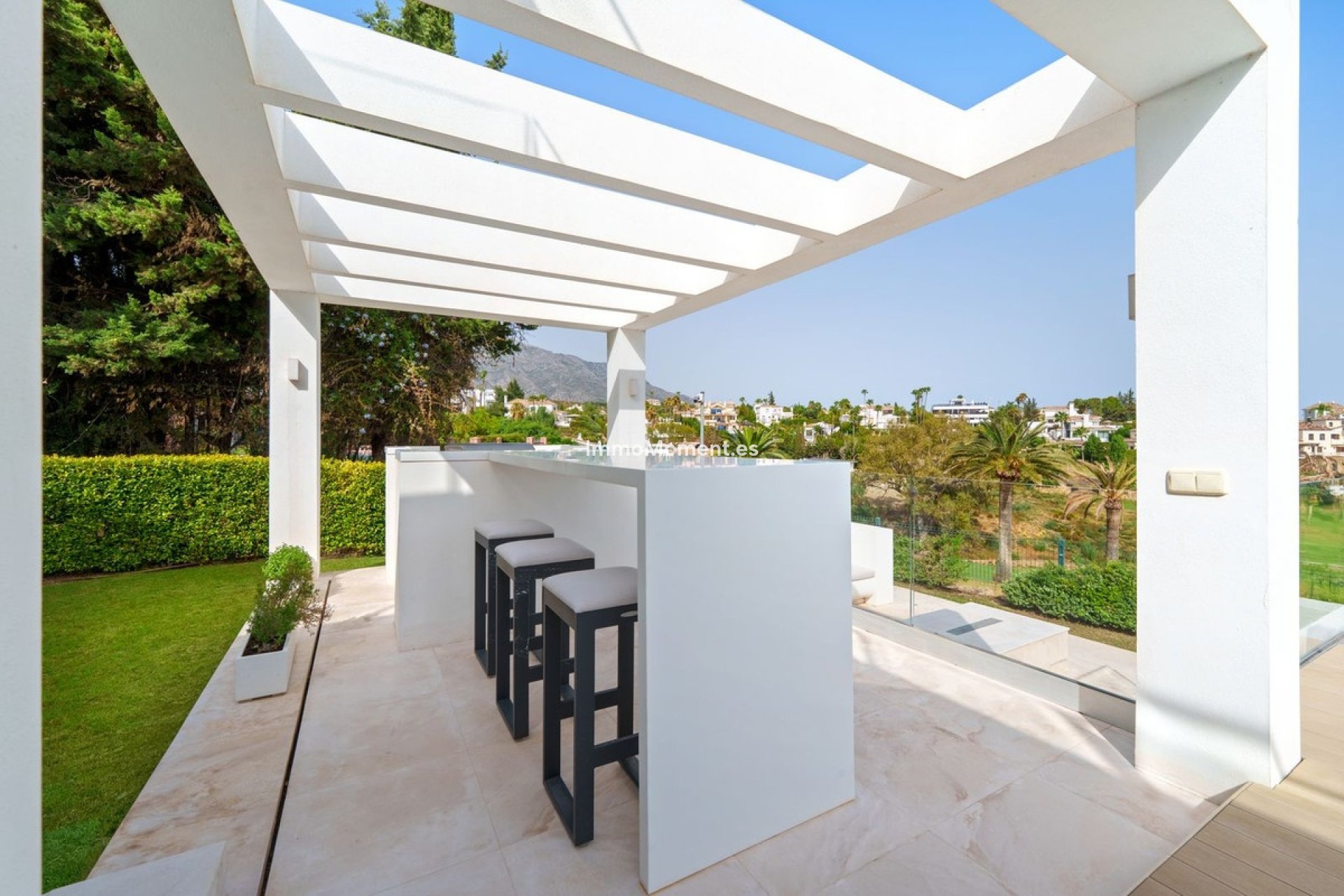 Resale - Villa - Marbella - Nueva Andalucía