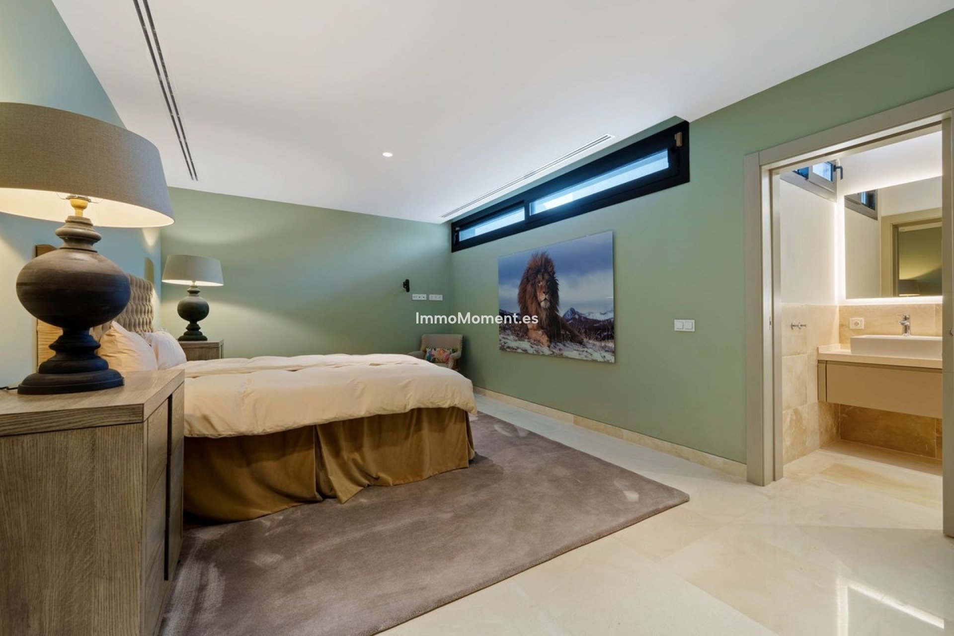 Resale - Villa - Marbella - Nueva Andalucía