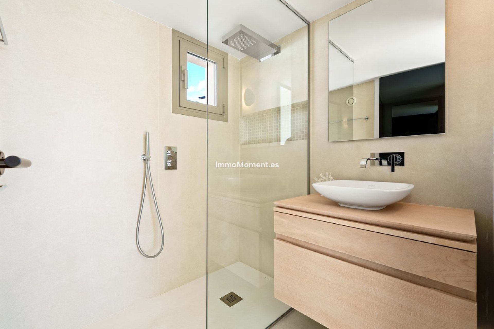 Resale - Villa - Marbella - Nueva Andalucía