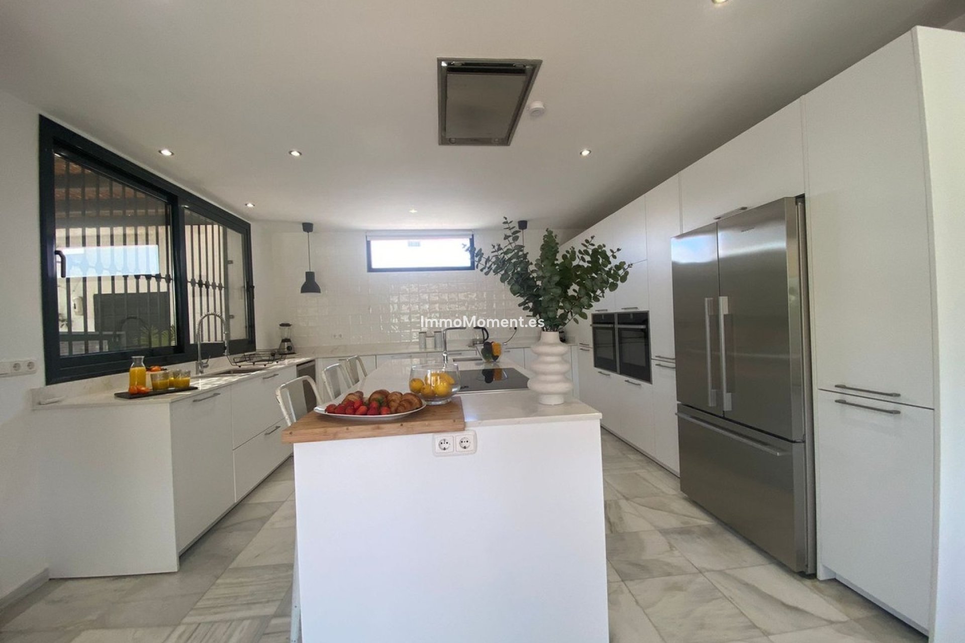 Resale - Villa - Marbella - Nueva Andalucía