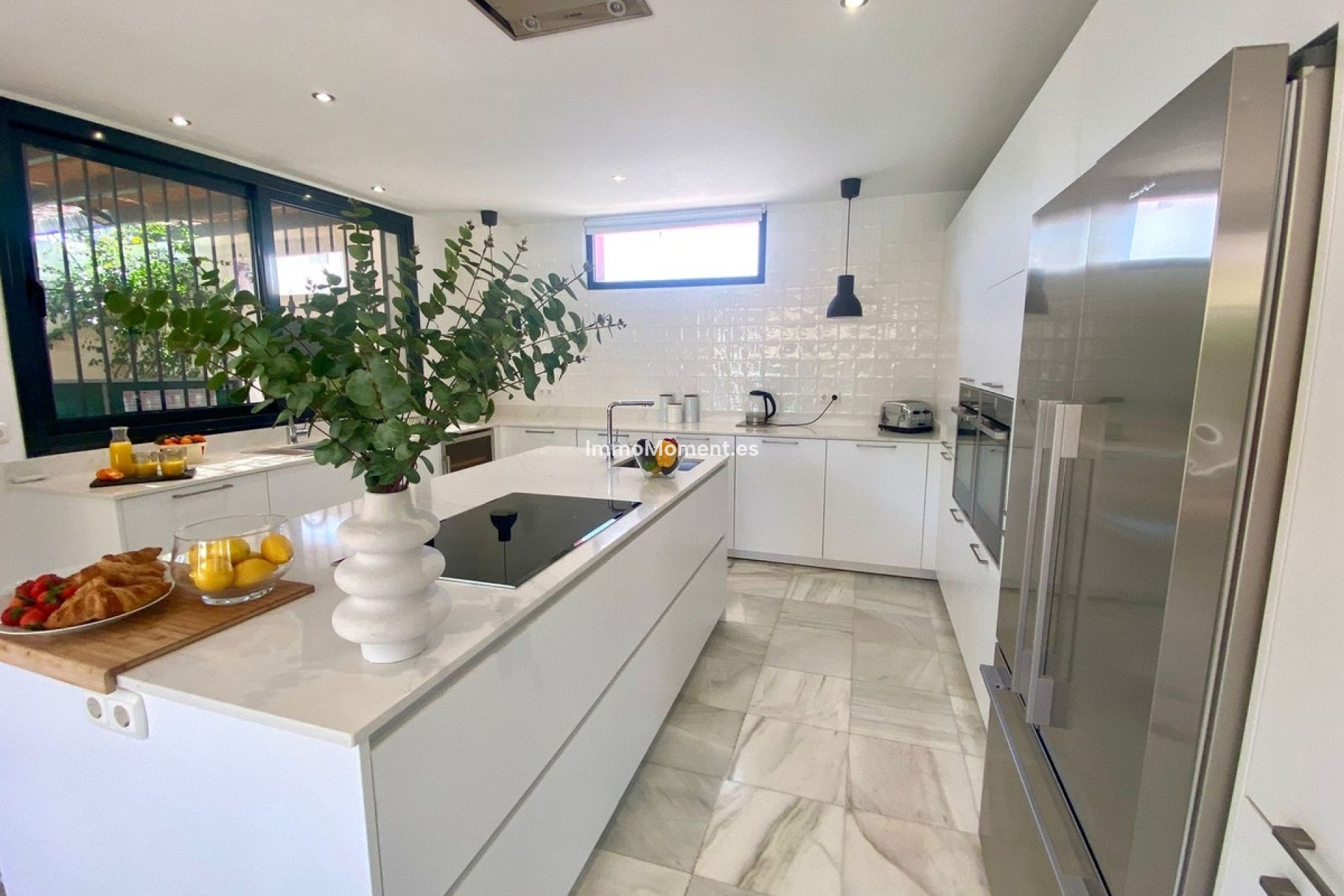 Resale - Villa - Marbella - Nueva Andalucía