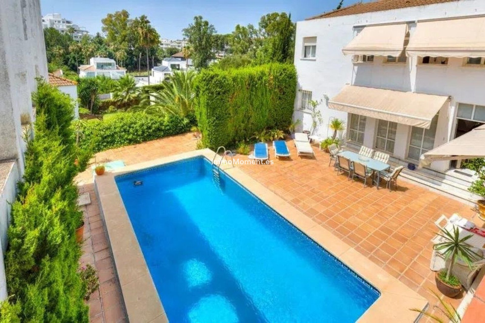 Resale - Villa - Marbella - Nueva Andalucía