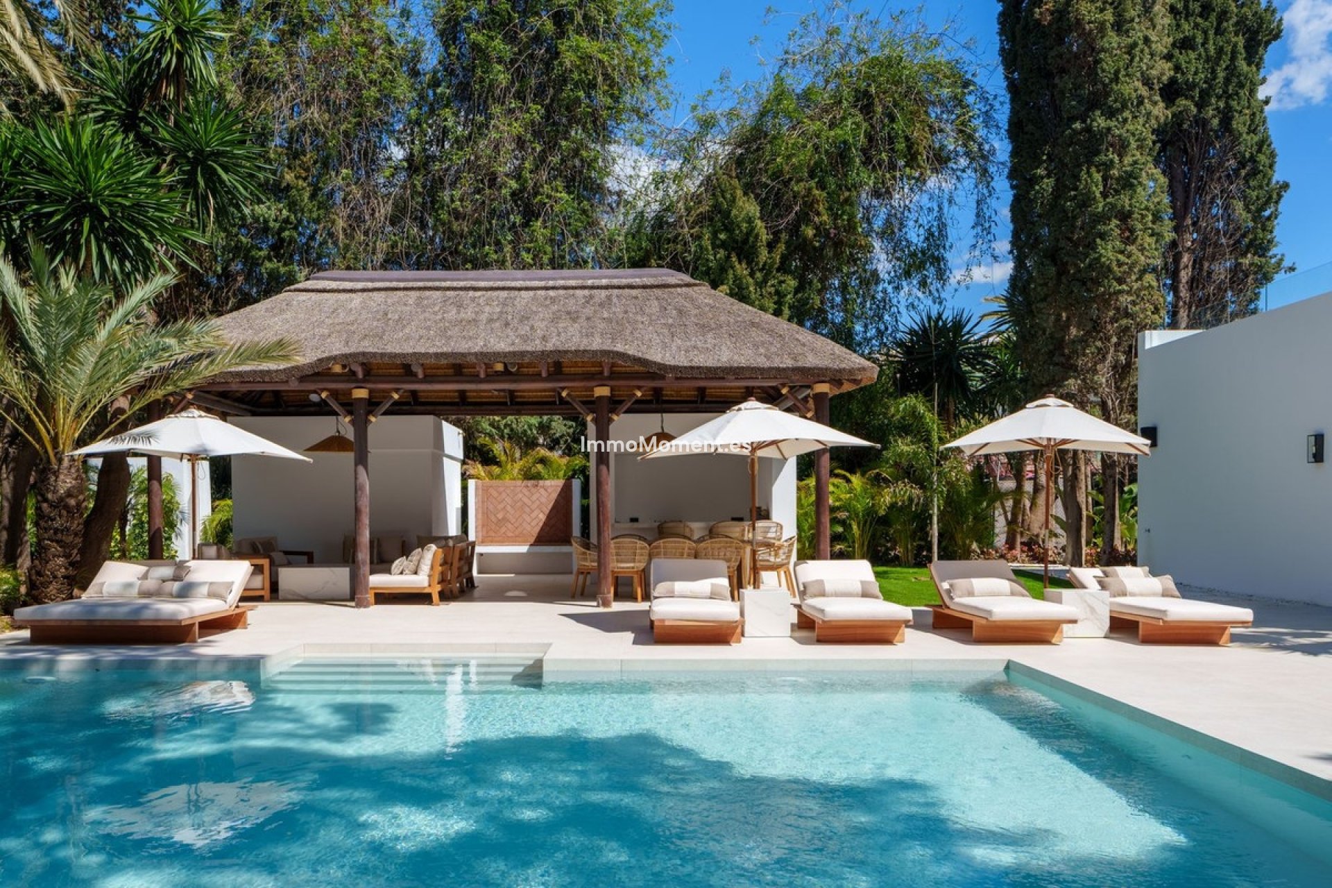 Resale - Villa - Marbella - Nueva Andalucía