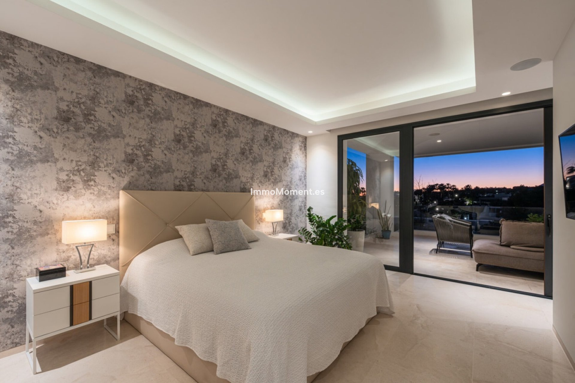 Resale - Villa - Marbella - Nueva Andalucía