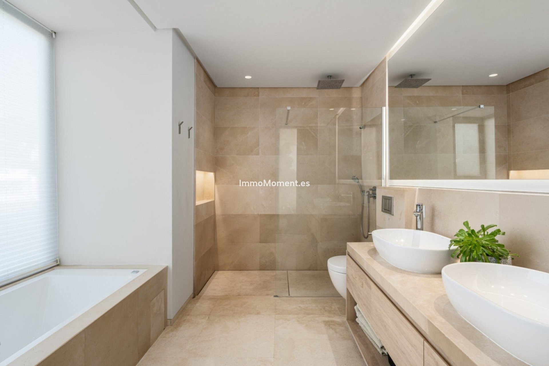 Resale - Villa - Marbella - Nueva Andalucía