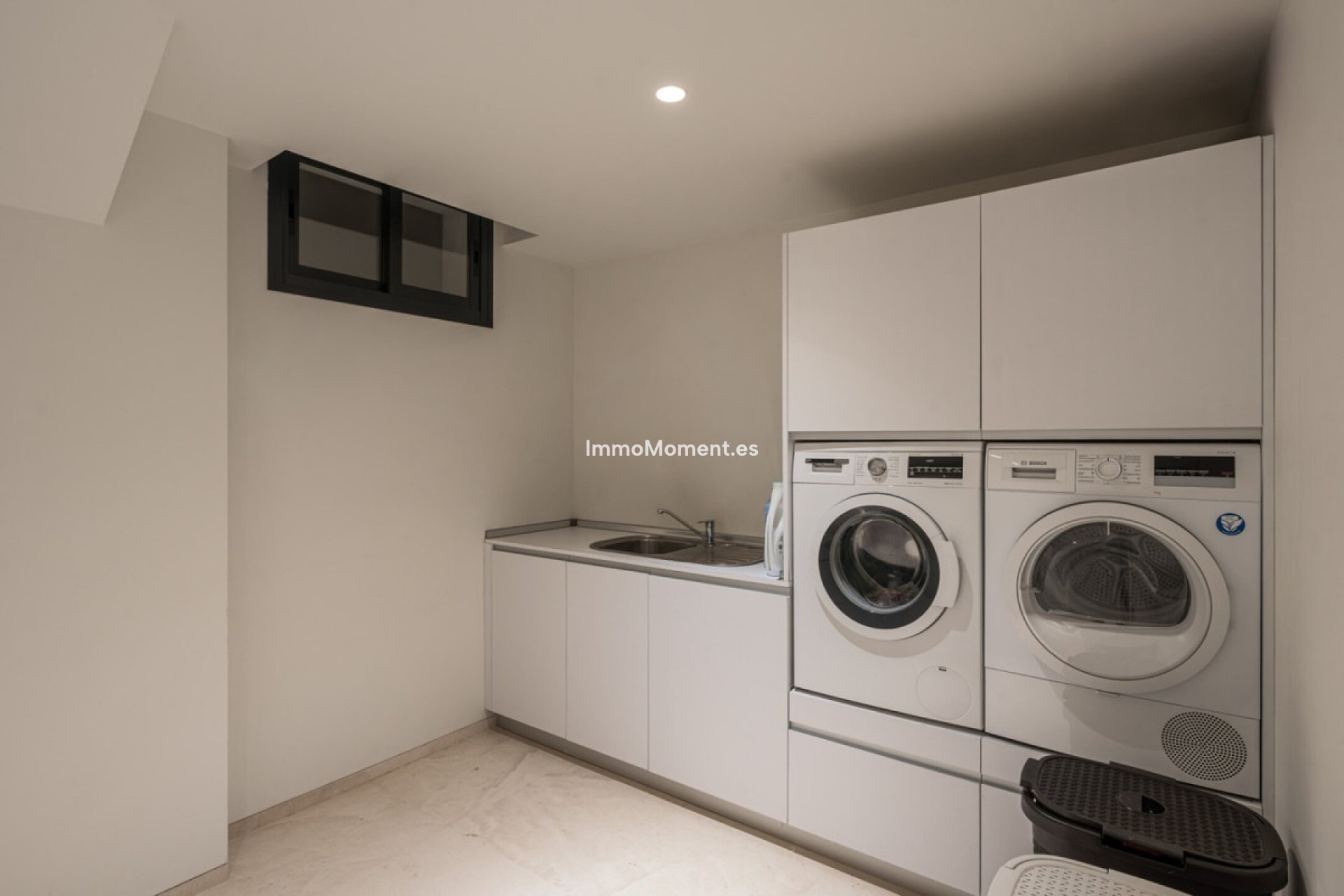 Resale - Villa - Marbella - Nueva Andalucía