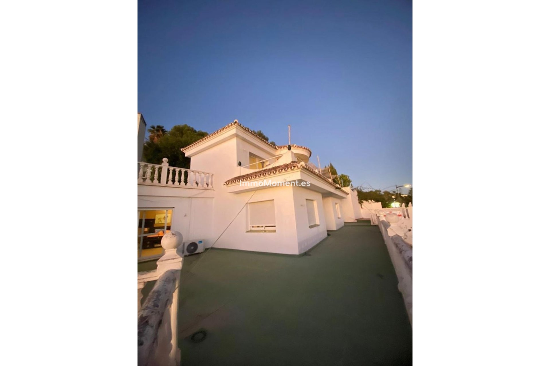 Resale - Villa - Marbella - Nueva Andalucía