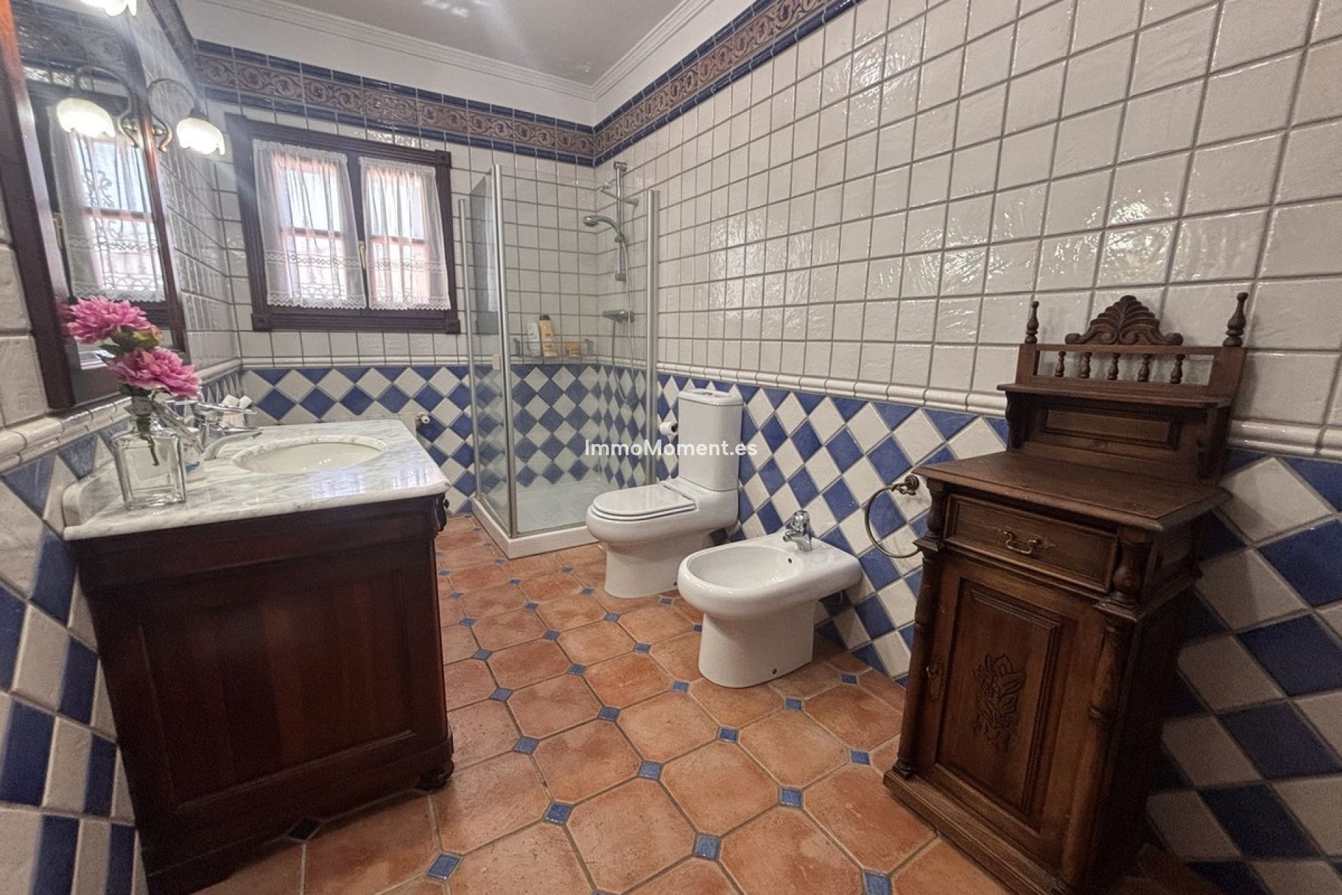 Resale - Villa - Marbella - Nueva Andalucía