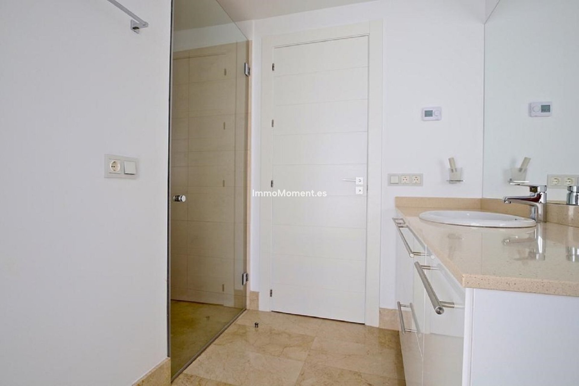 Resale - Villa - Marbella - Nueva Andalucía
