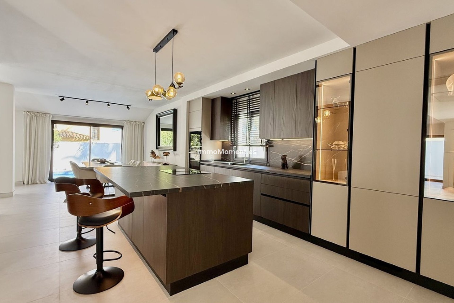 Resale - Villa - Marbella - Nueva Andalucía