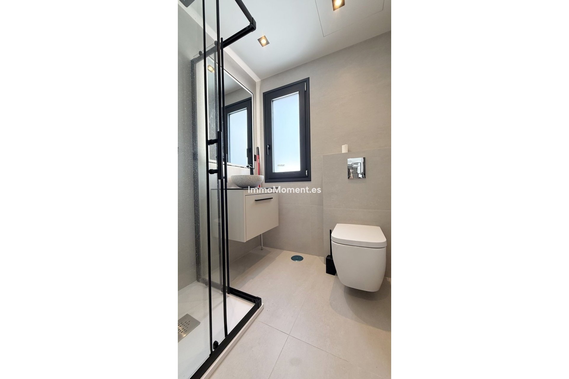 Resale - Villa - Marbella - Nueva Andalucía