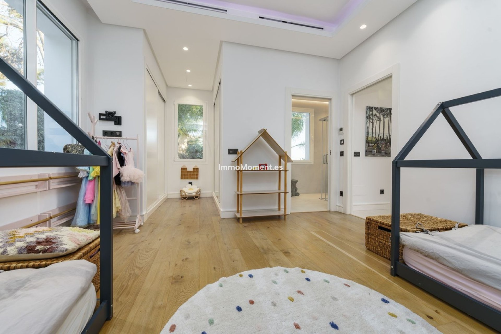 Resale - Villa - Marbella - Nueva Andalucía