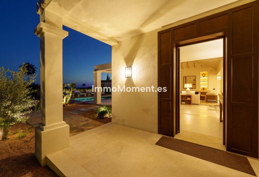 Resale - Villa - Marbella - Nueva Andalucía