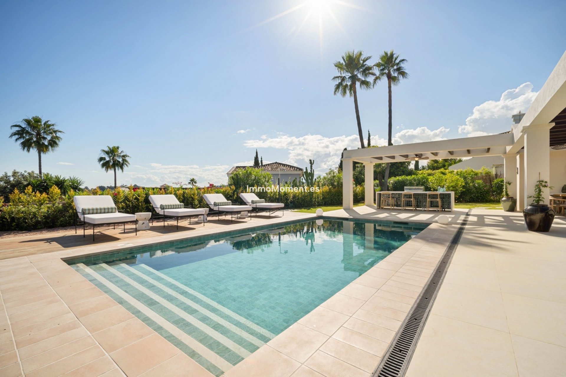 Resale - Villa - Marbella - Nueva Andalucía