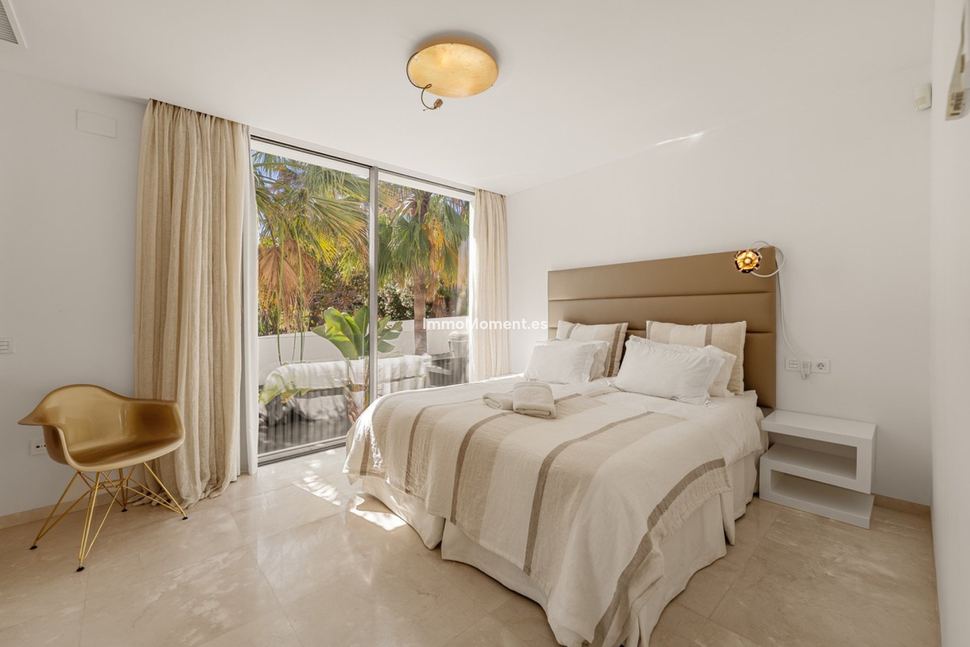 Resale - Villa - Marbella - Nueva Andalucía