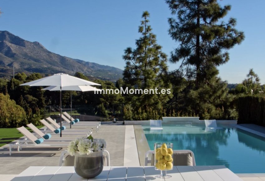 Resale - Villa - Marbella - Nueva Andalucía