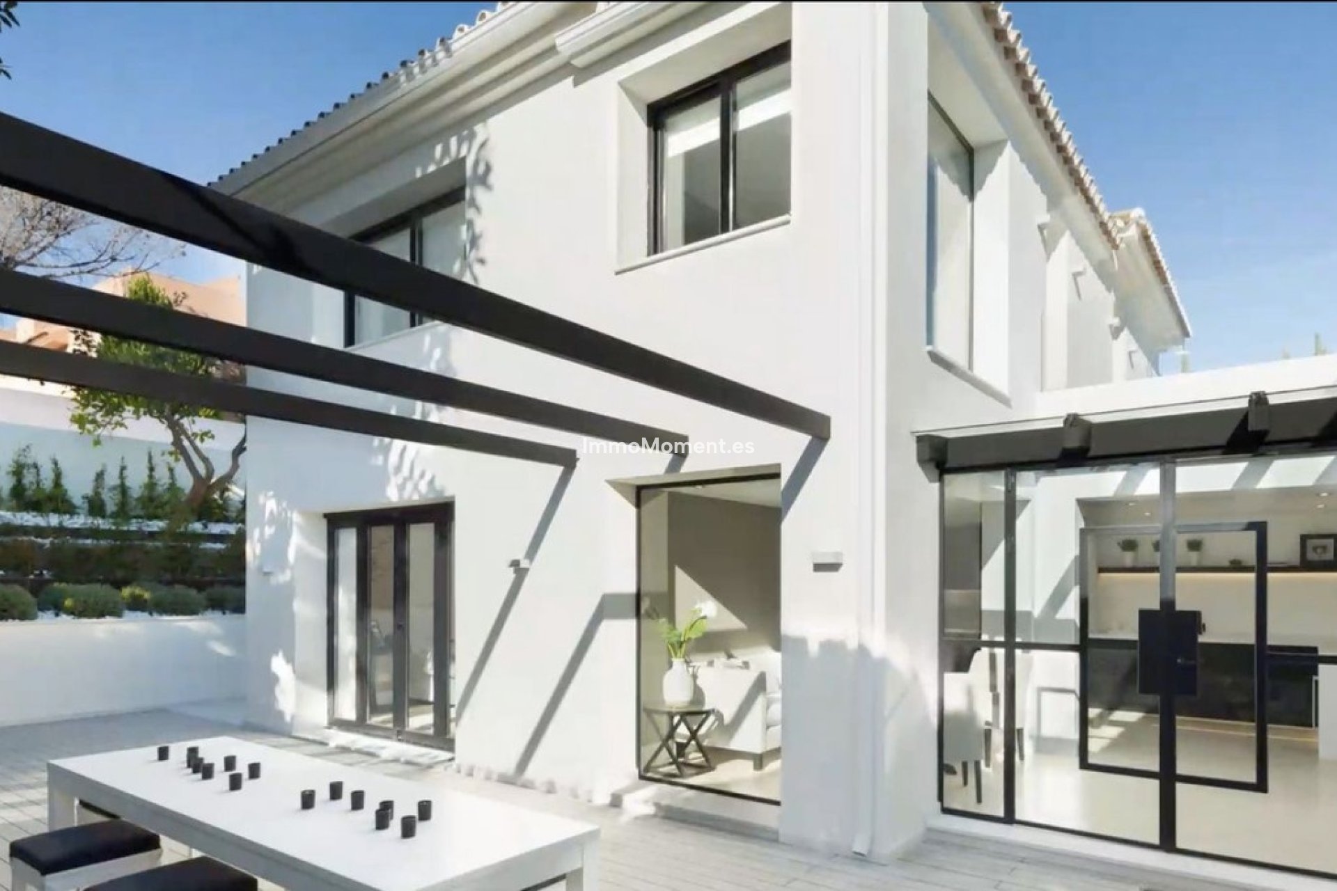 Resale - Villa - Marbella - Nueva Andalucía