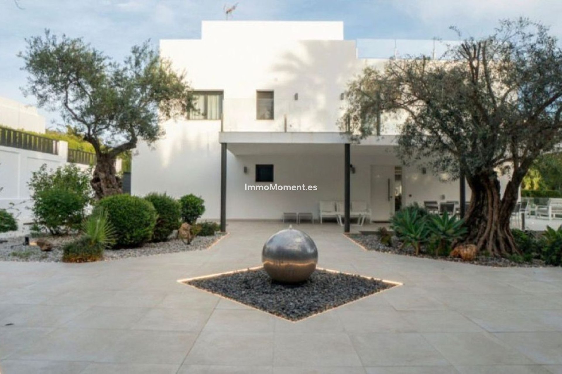 Resale - Villa - Marbella - Nueva Andalucía