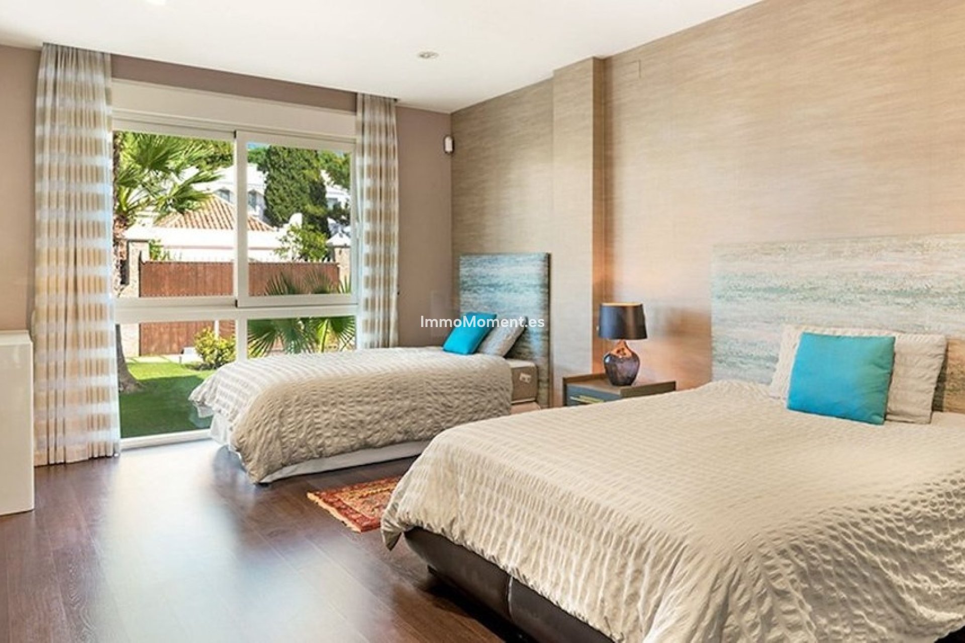 Resale - Villa - Marbella - Nueva Andalucía