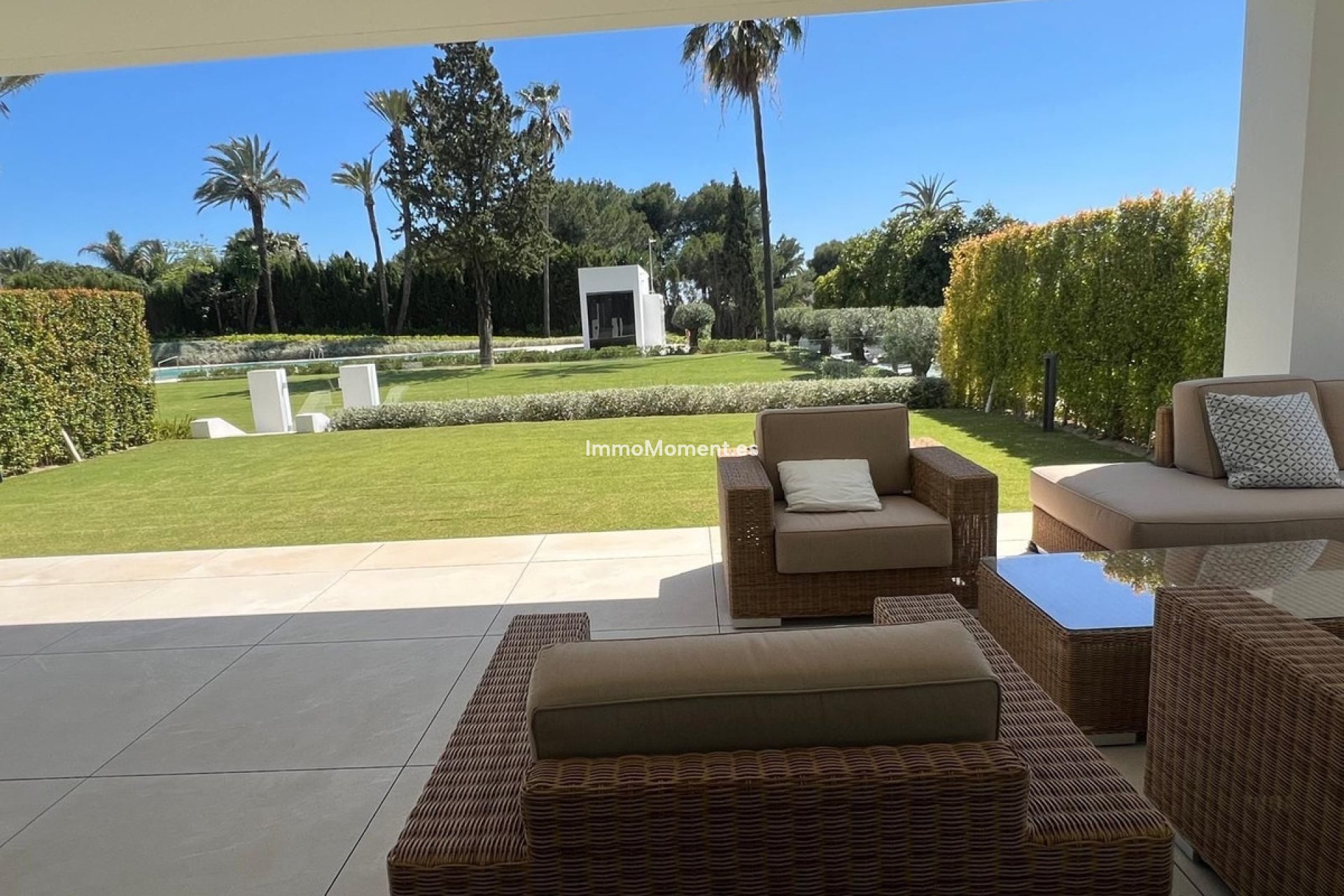 Resale - Villa - Marbella - Nueva Andalucía