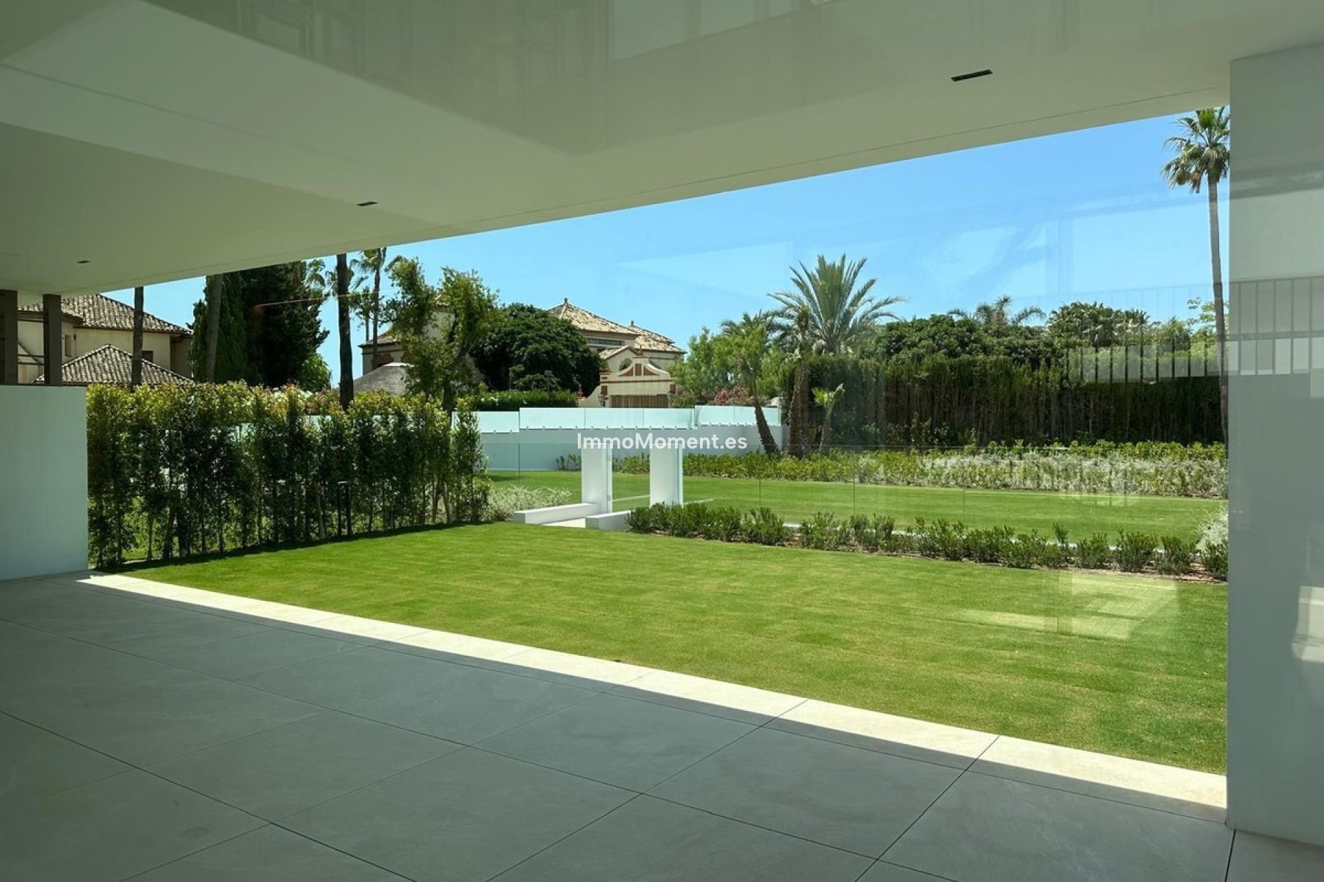 Resale - Villa - Marbella - Nueva Andalucía