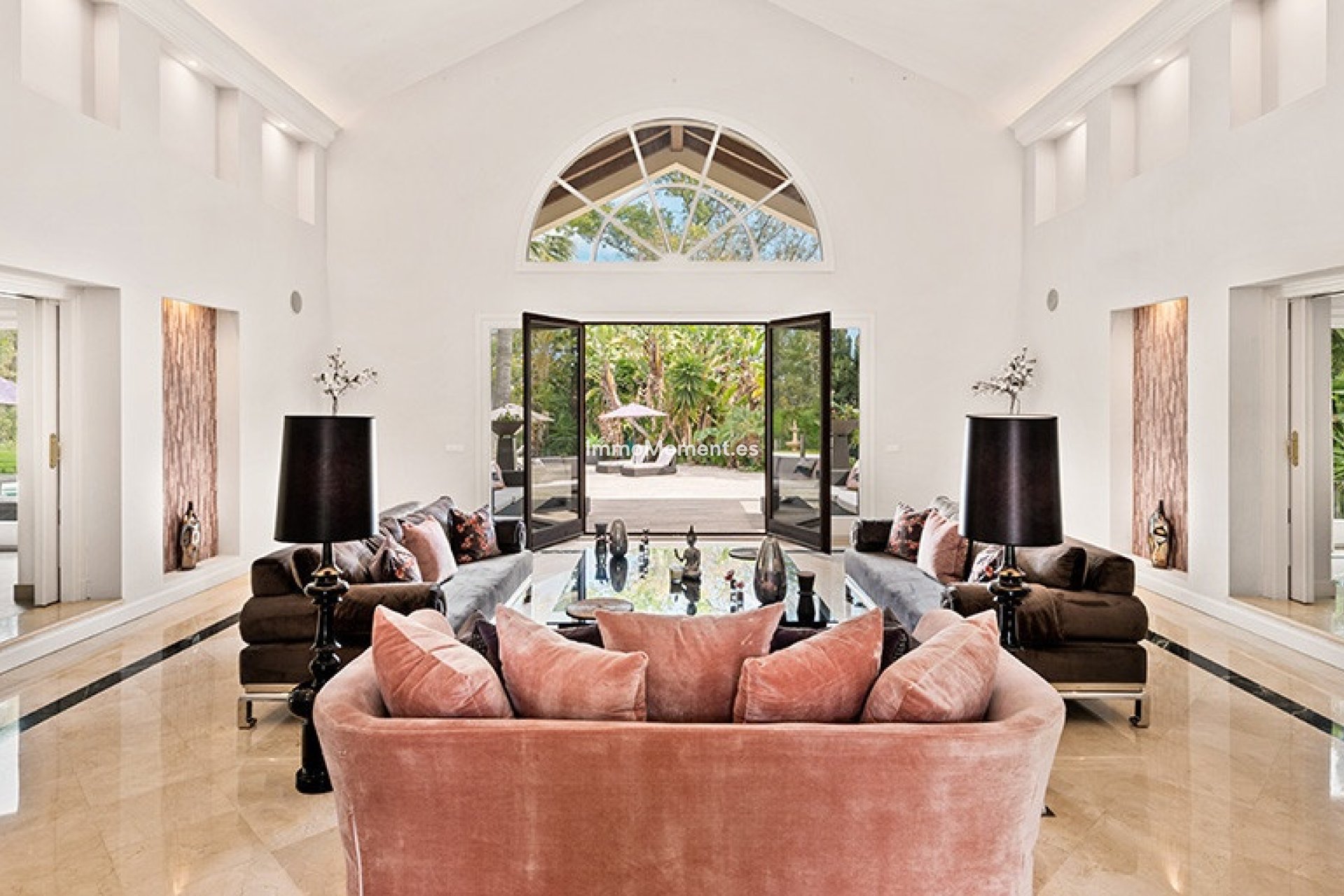 Resale - Villa - Marbella - Nueva Andalucía