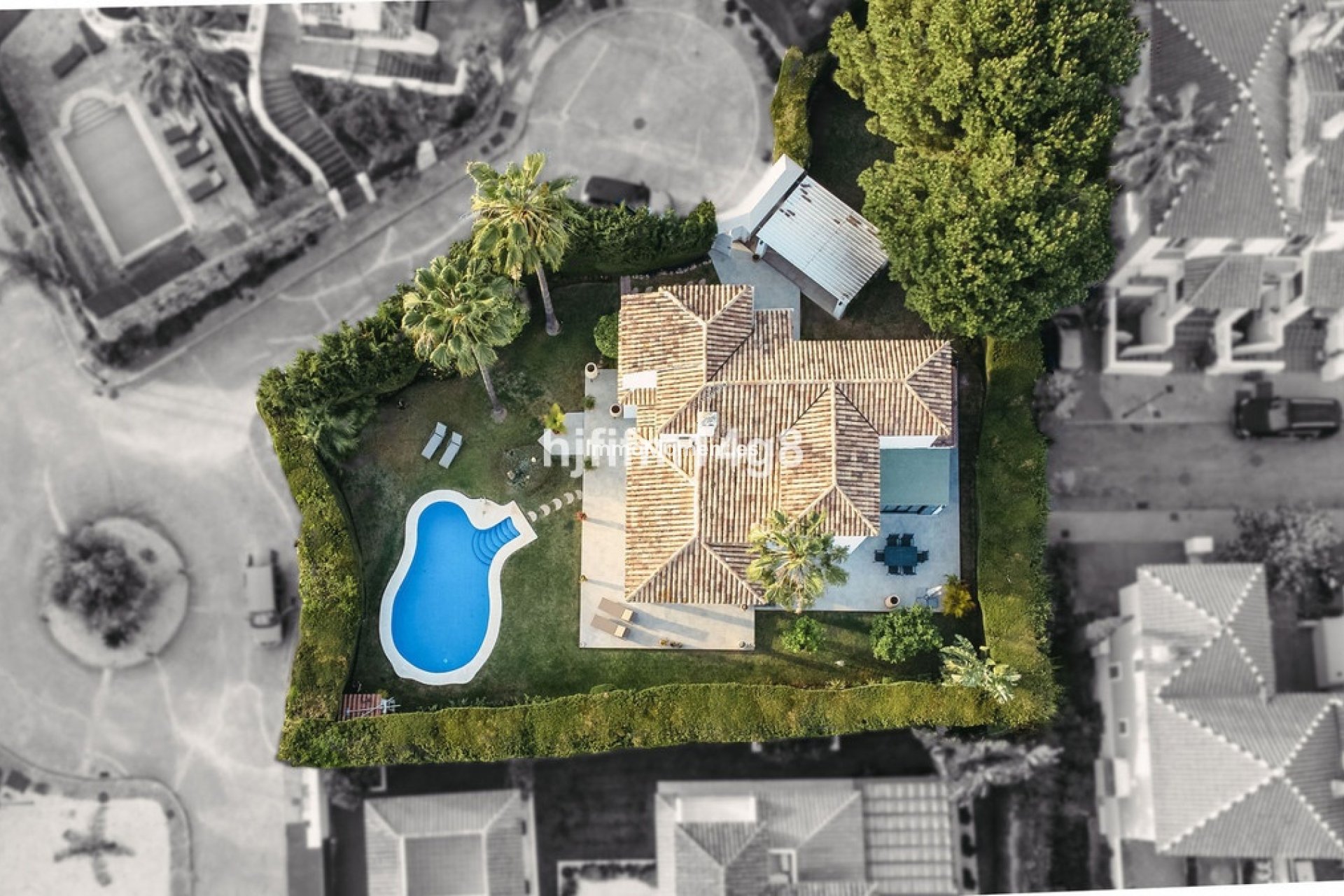 Resale - Villa - Marbella - Nueva Andalucía