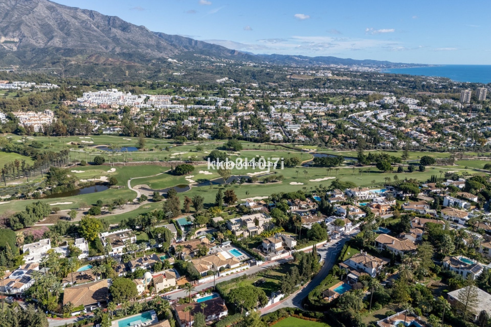 Resale - Villa - Marbella - Nueva Andalucía