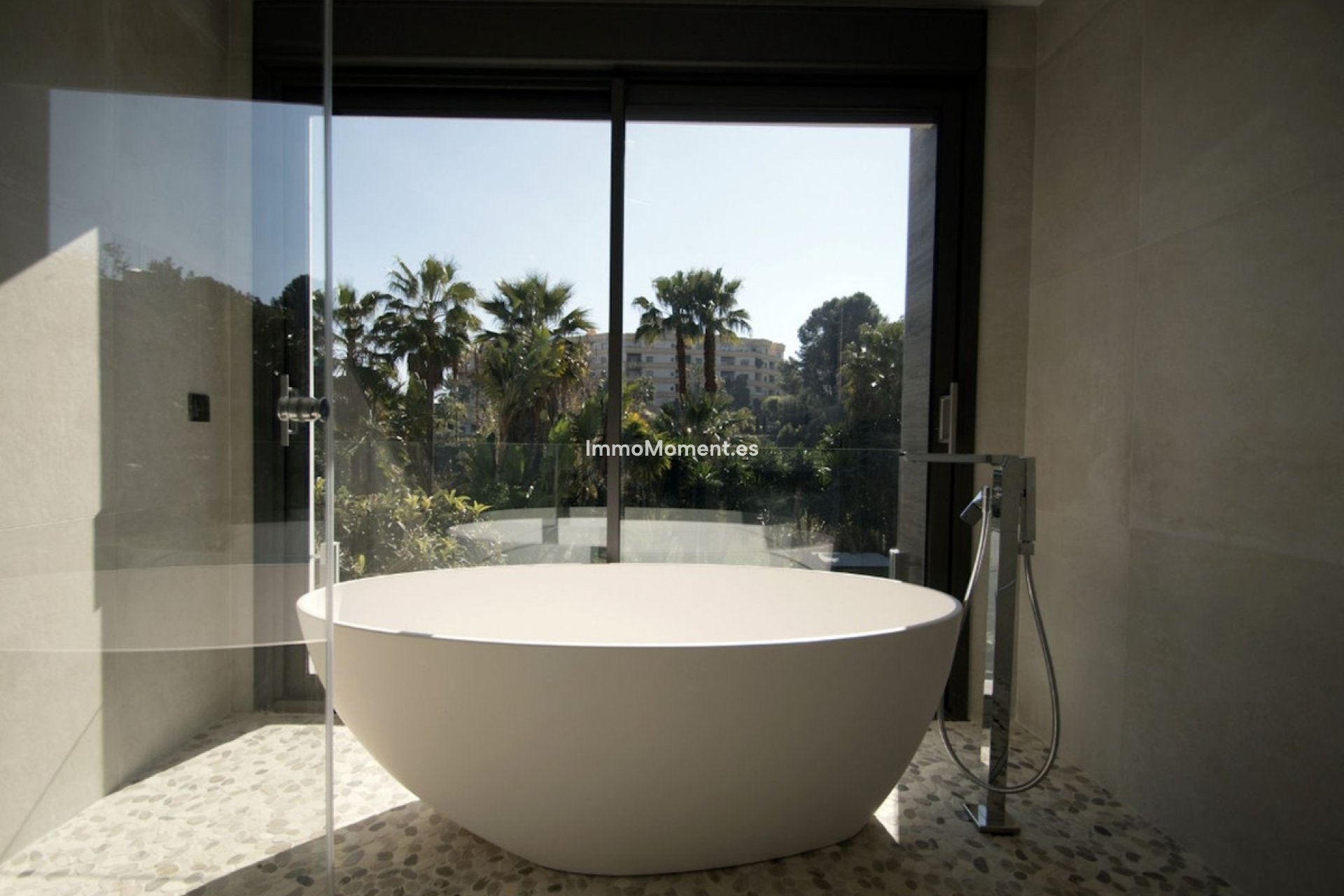 Resale - Villa - Marbella - Nueva Andalucía