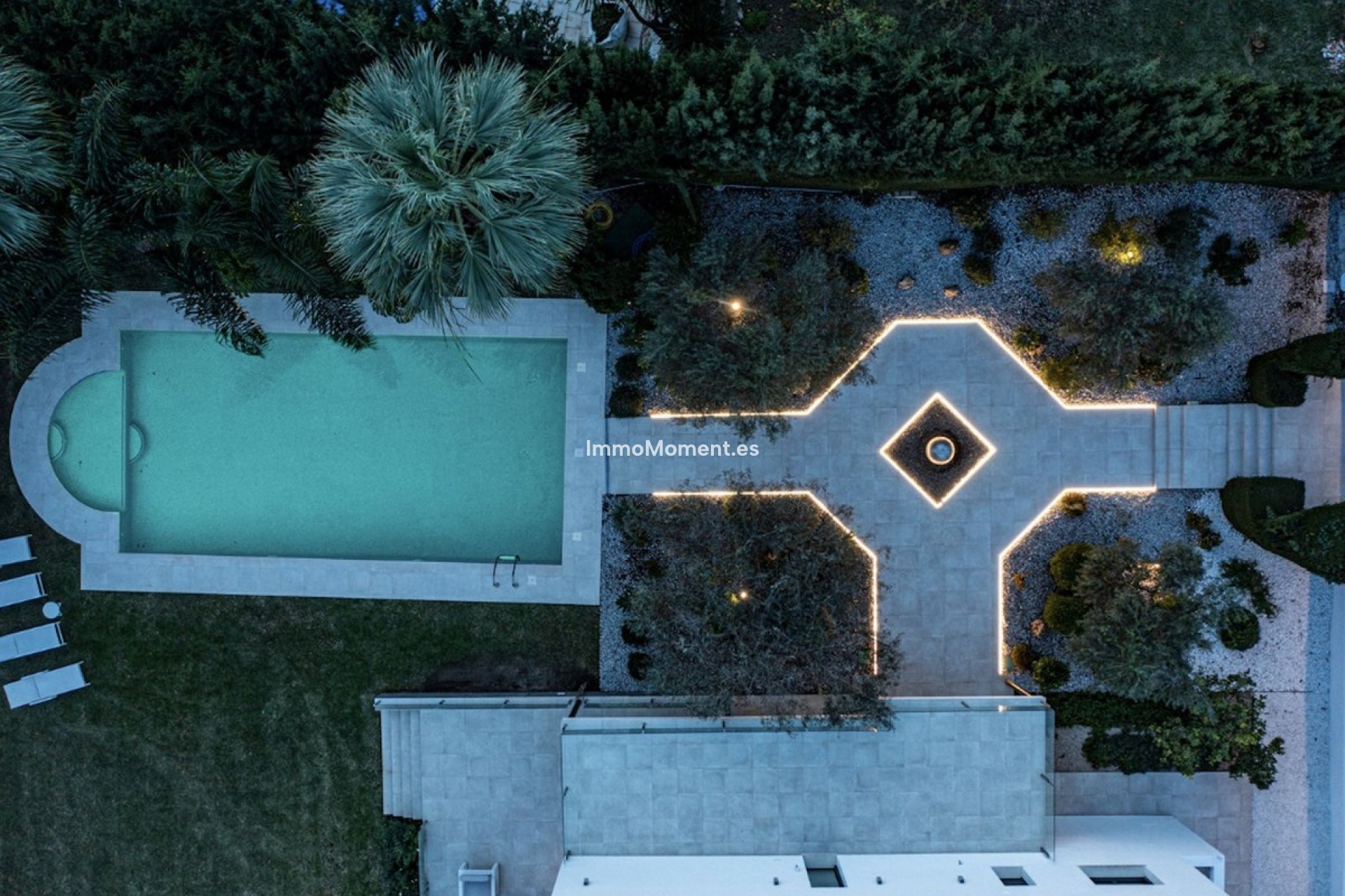 Resale - Villa - Marbella - Nueva Andalucía