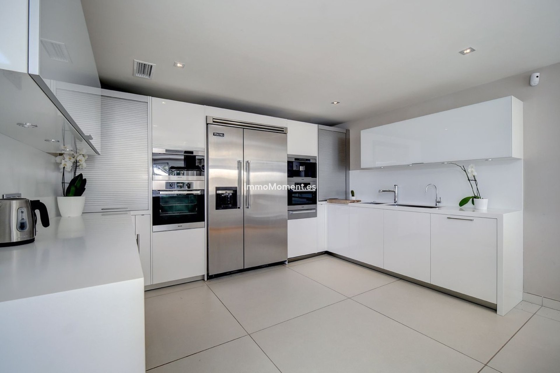 Resale - Villa - Marbella - Nueva Andalucía