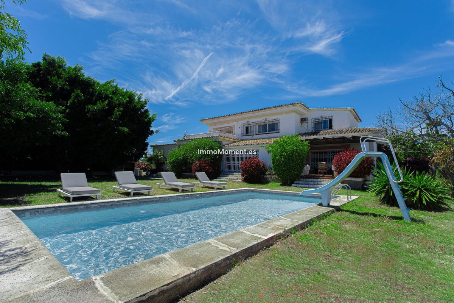 Resale - Villa - Marbella - Nueva Andalucía
