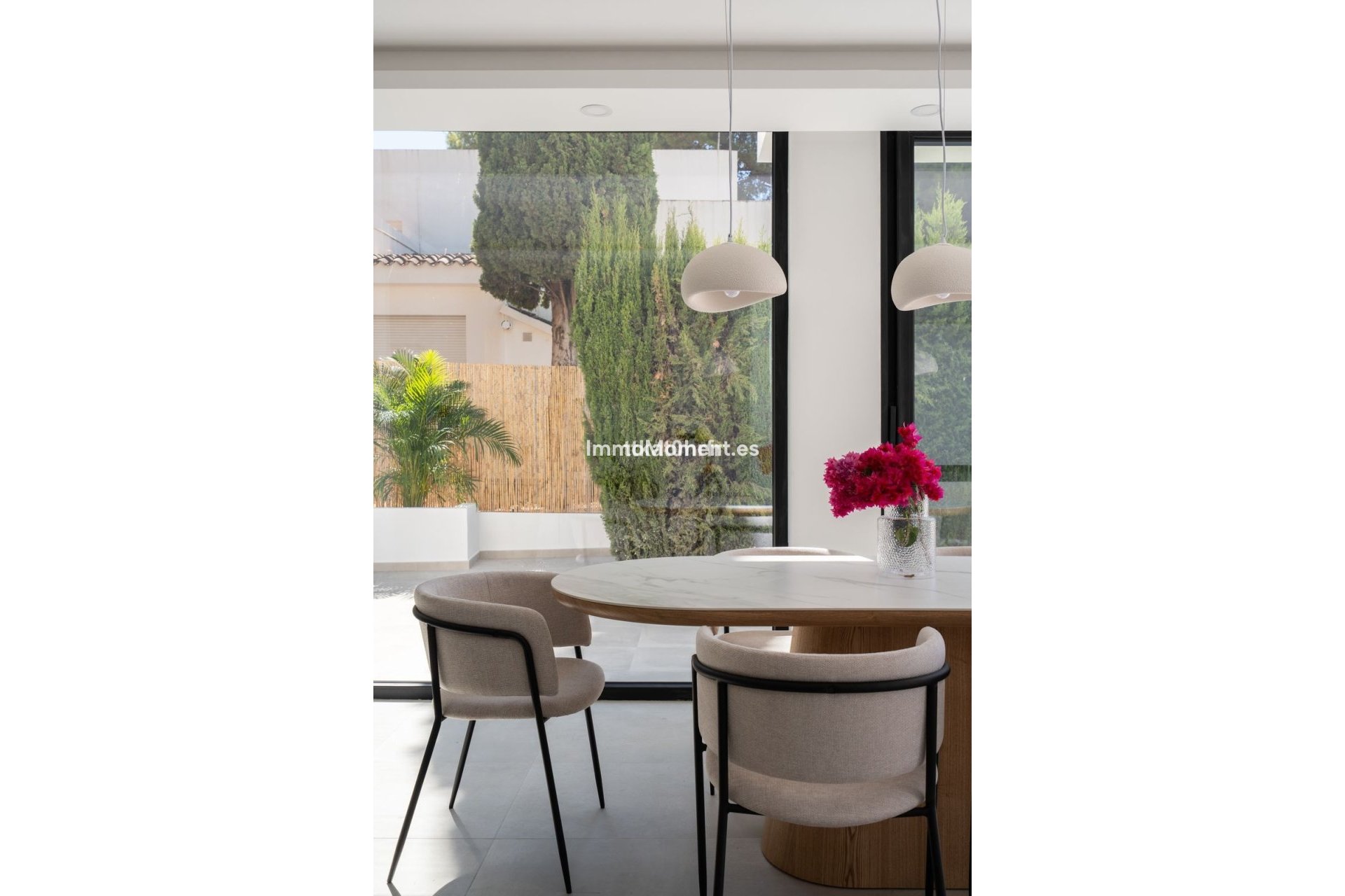 Resale - Villa - Marbella - Nueva Andalucía