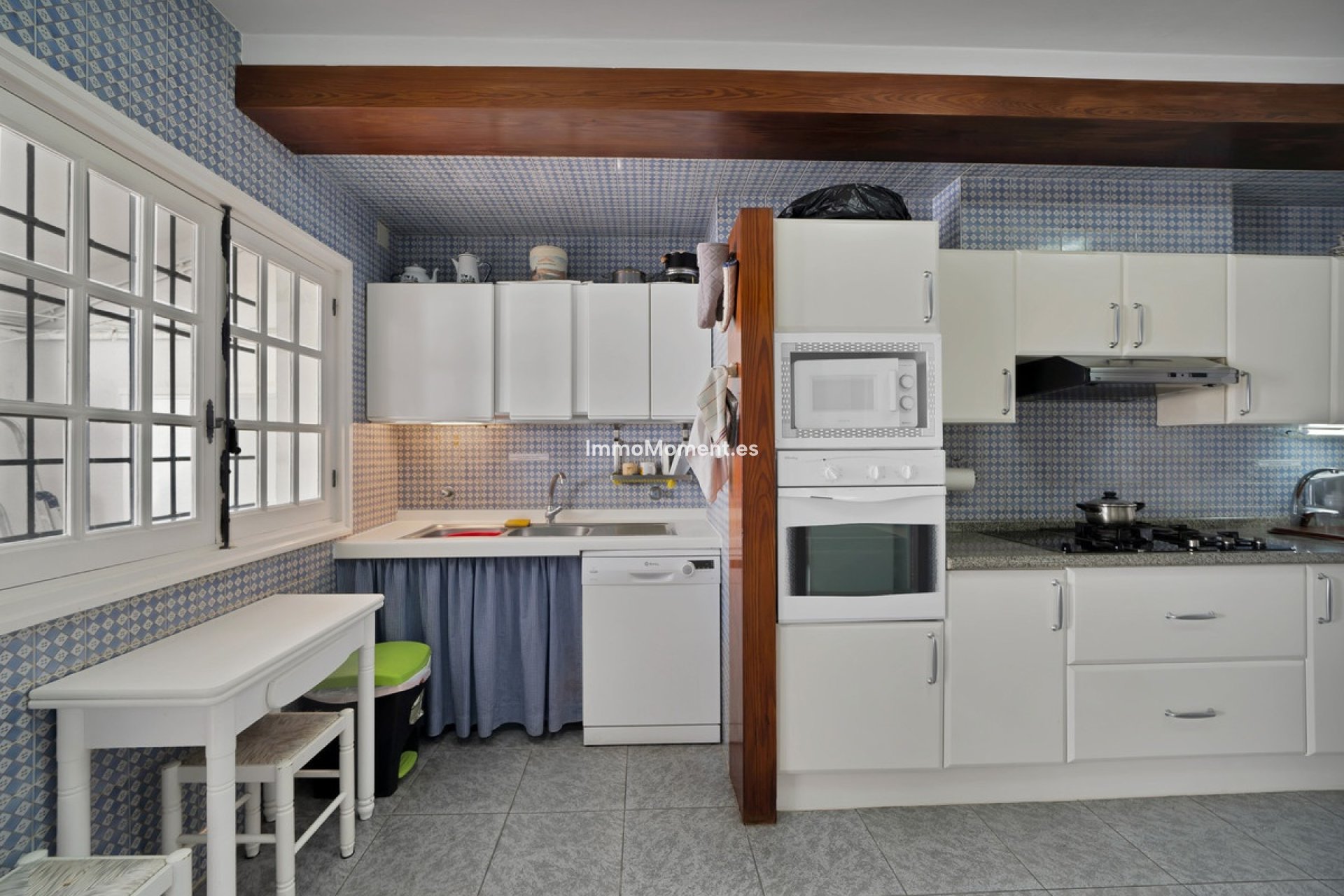 Resale - Villa - Marbella - Nueva Andalucía