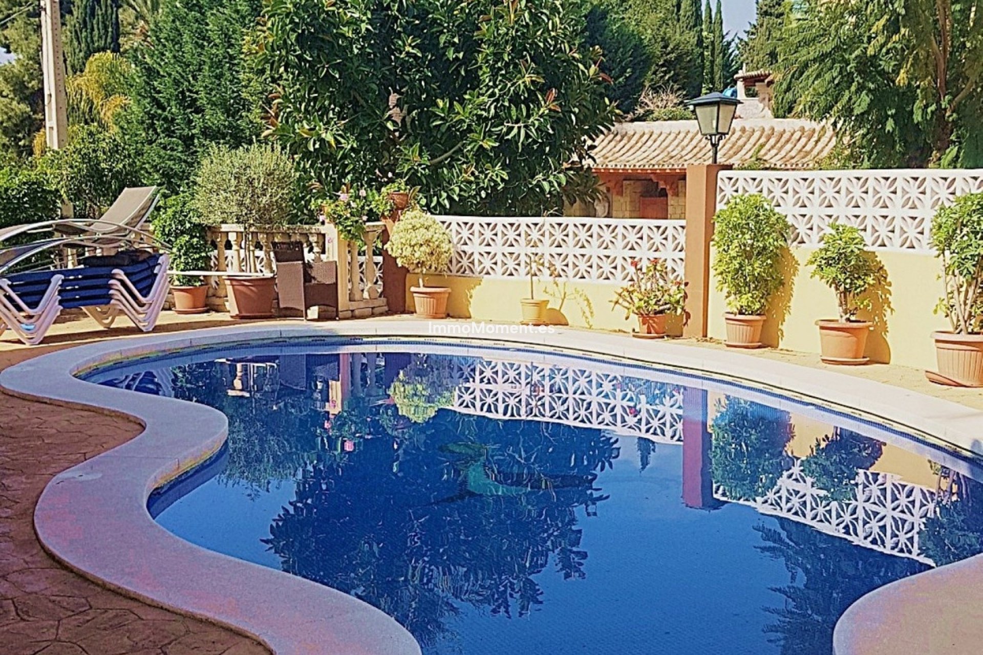 Resale - Villa - Marbella - Nueva Andalucía