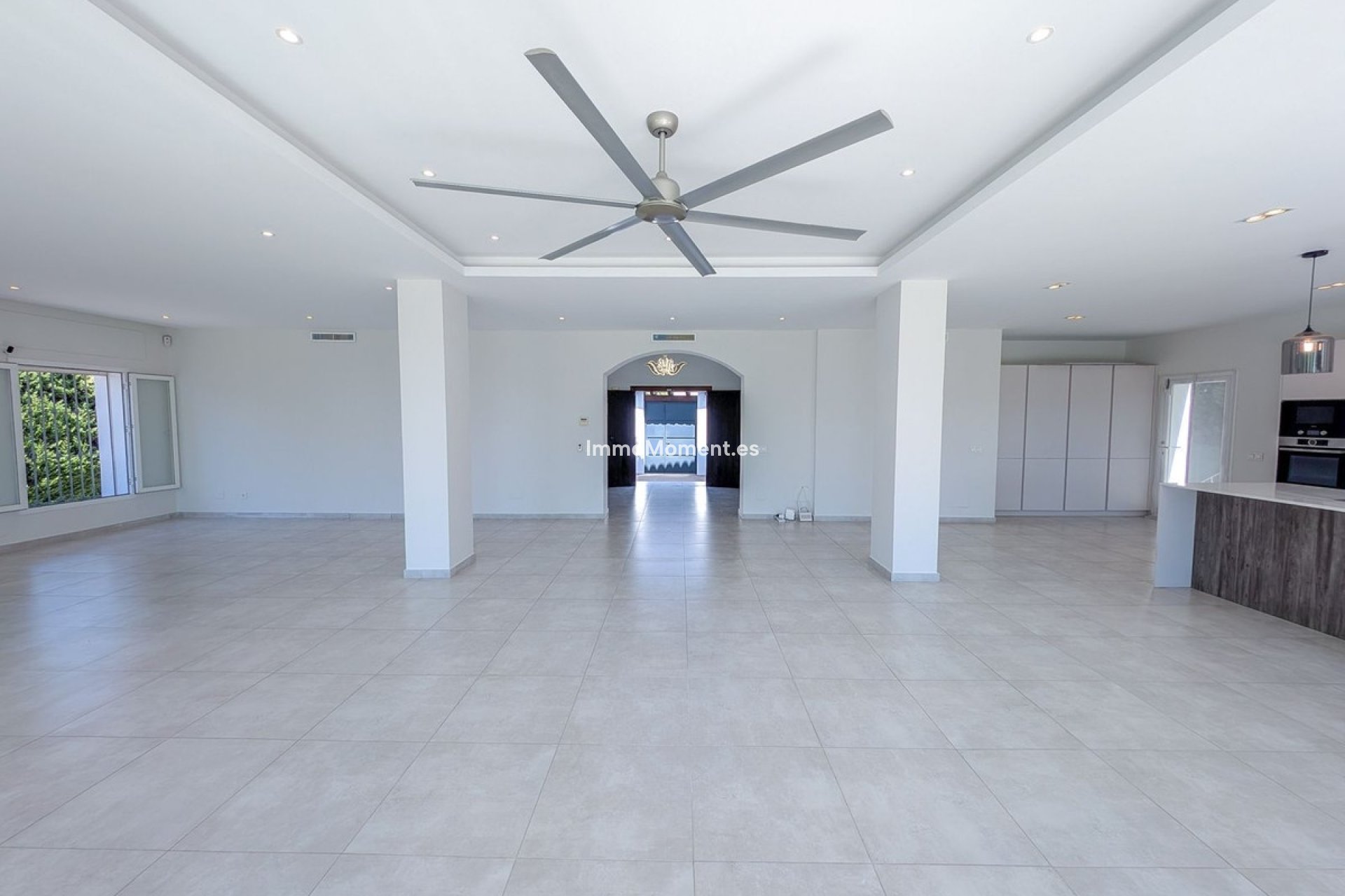 Resale - Villa - Marbella - Nueva Andalucía