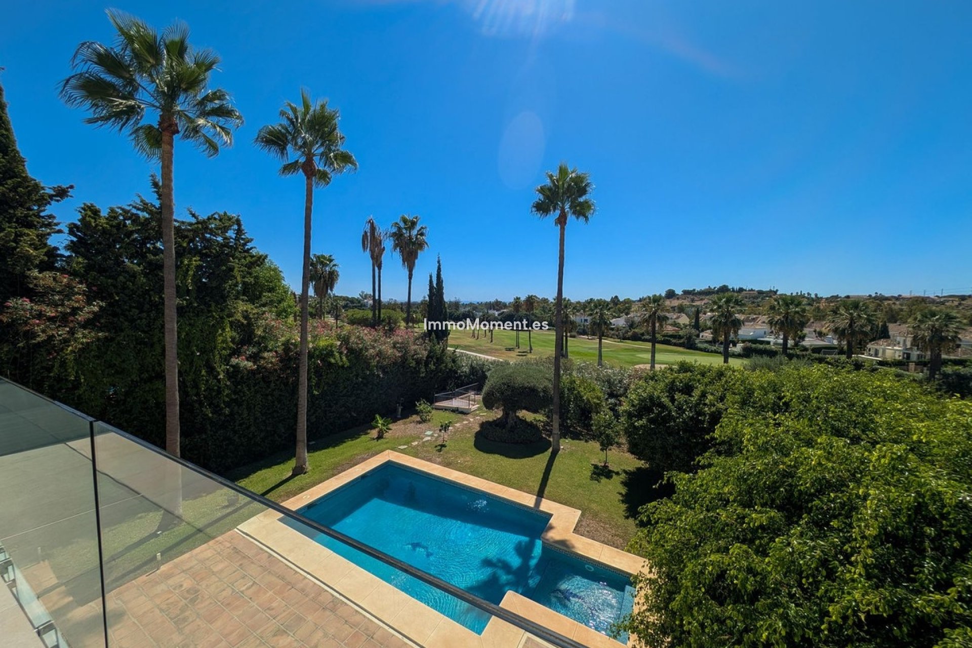 Resale - Villa - Marbella - Nueva Andalucía