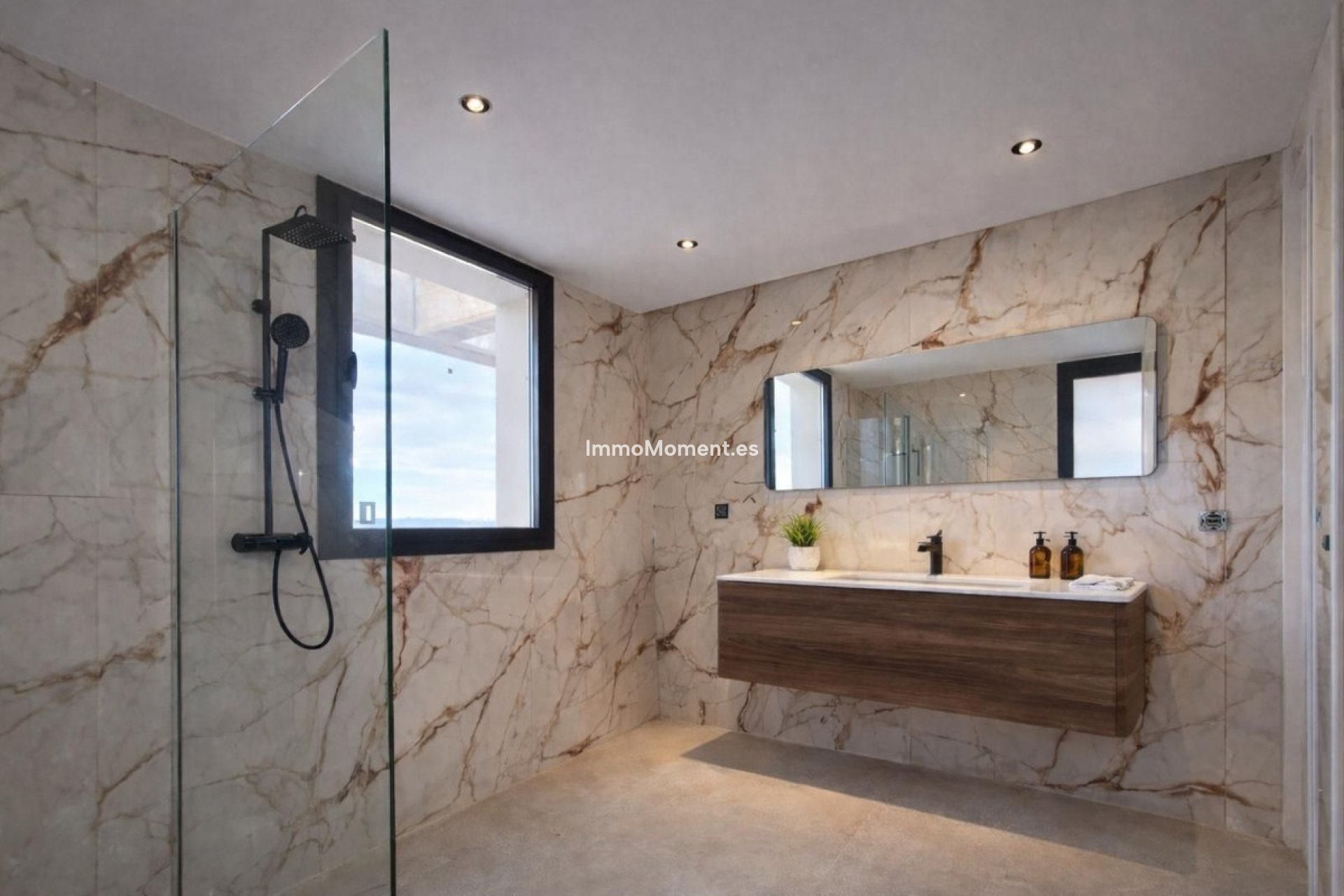 Resale - Villa - Marbella - Nueva Andalucía