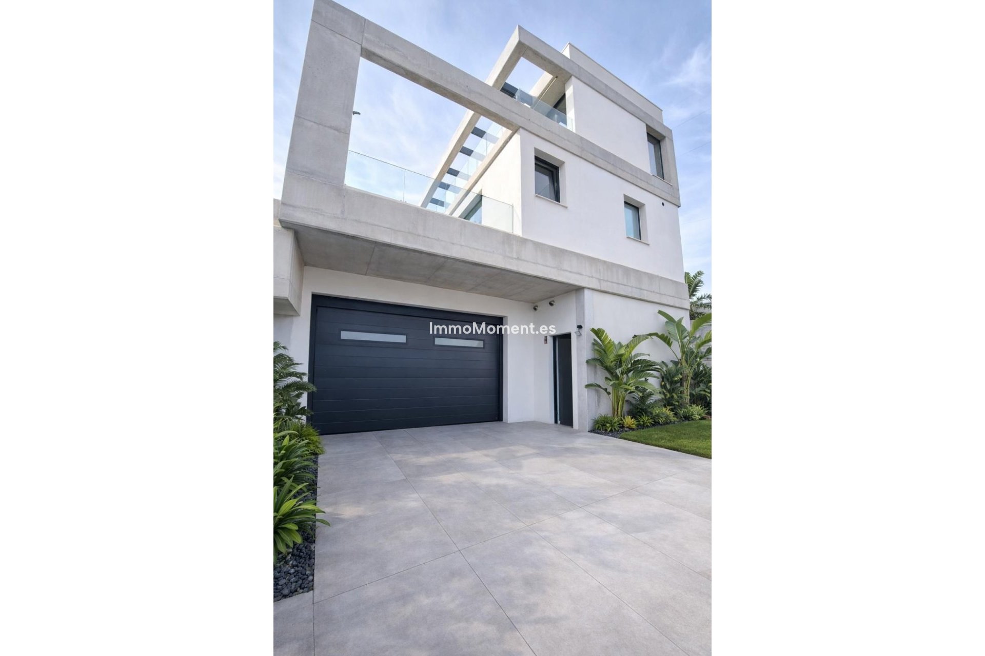 Resale - Villa - Marbella - Nueva Andalucía